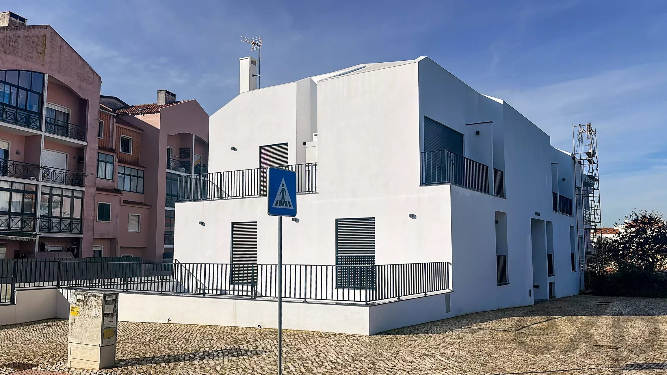 Modern 2-bedroom apartment in Alcabideche 86651620 image 5