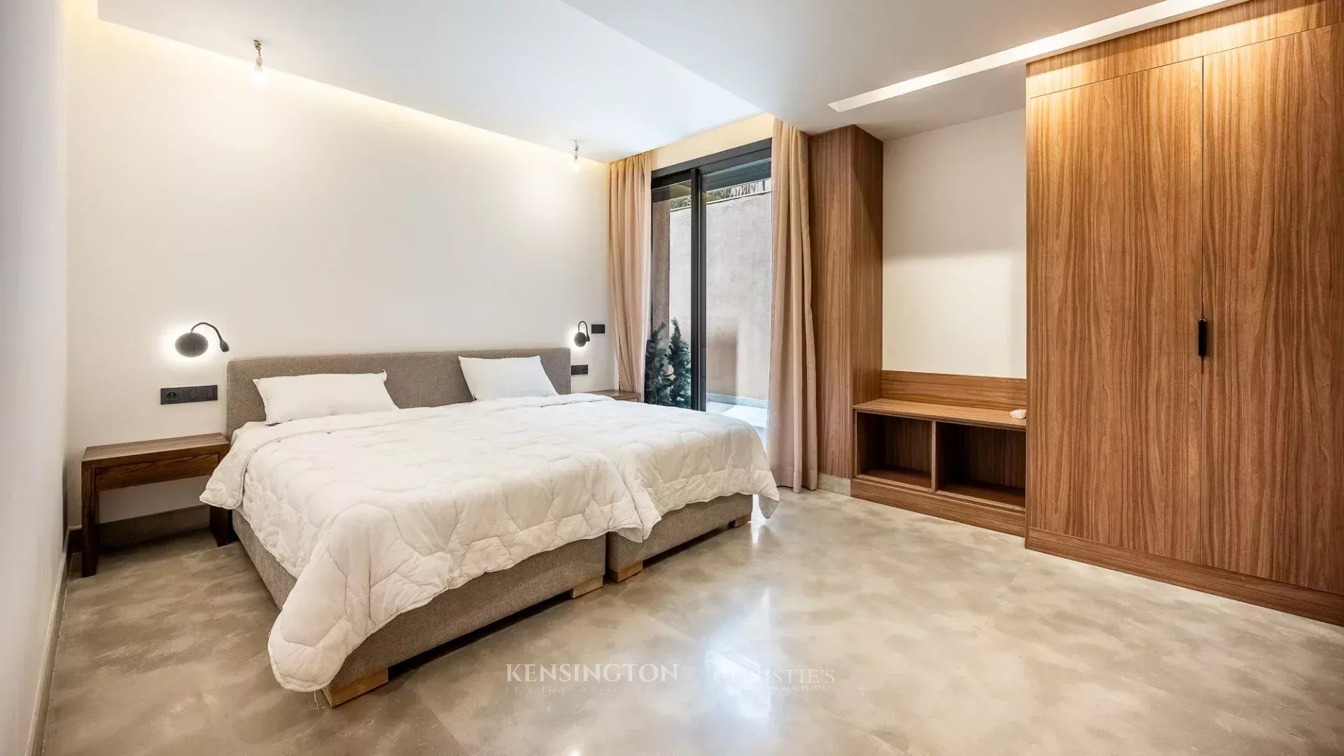 5 Bedroom Villa/Townhouse's Image 21