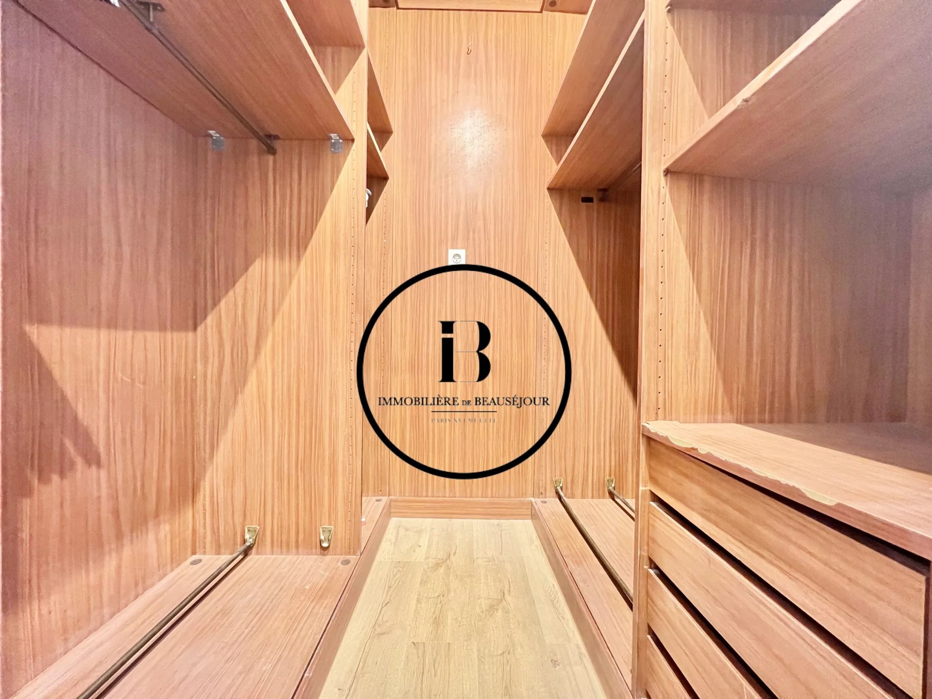 Location Appartement Paris 16ème