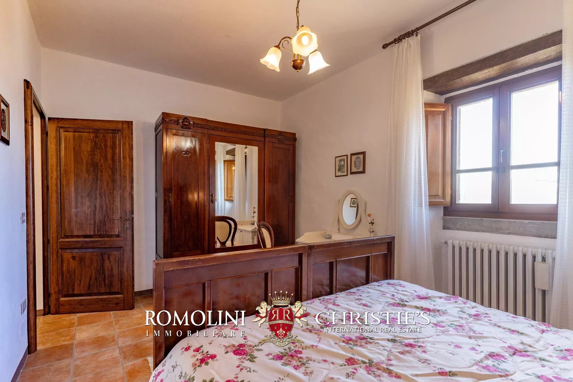 7 Bedroom Villa/Townhouse's Image 46