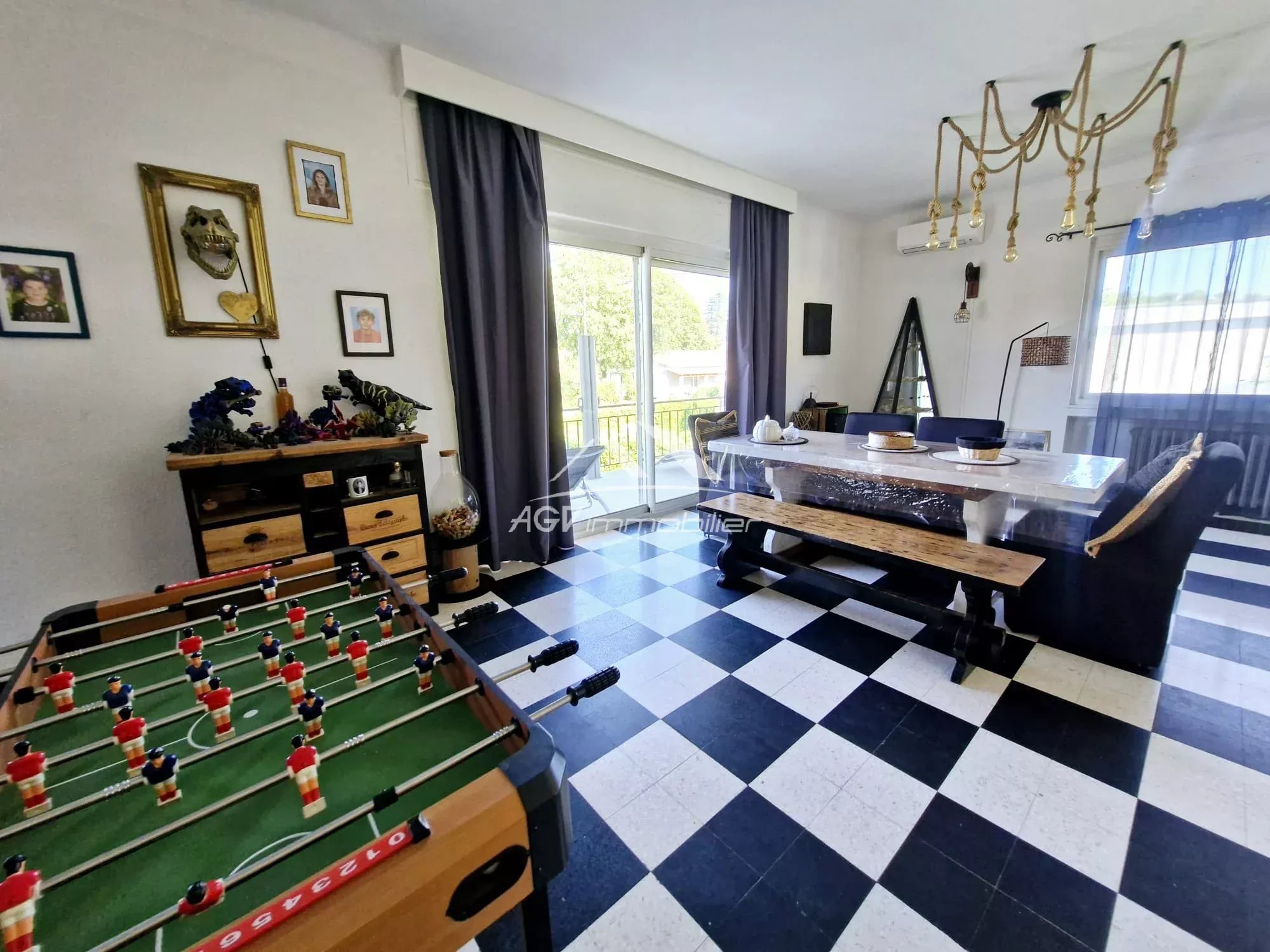 A Salindres, maison environ 159 m² sur 771 m² de terrain