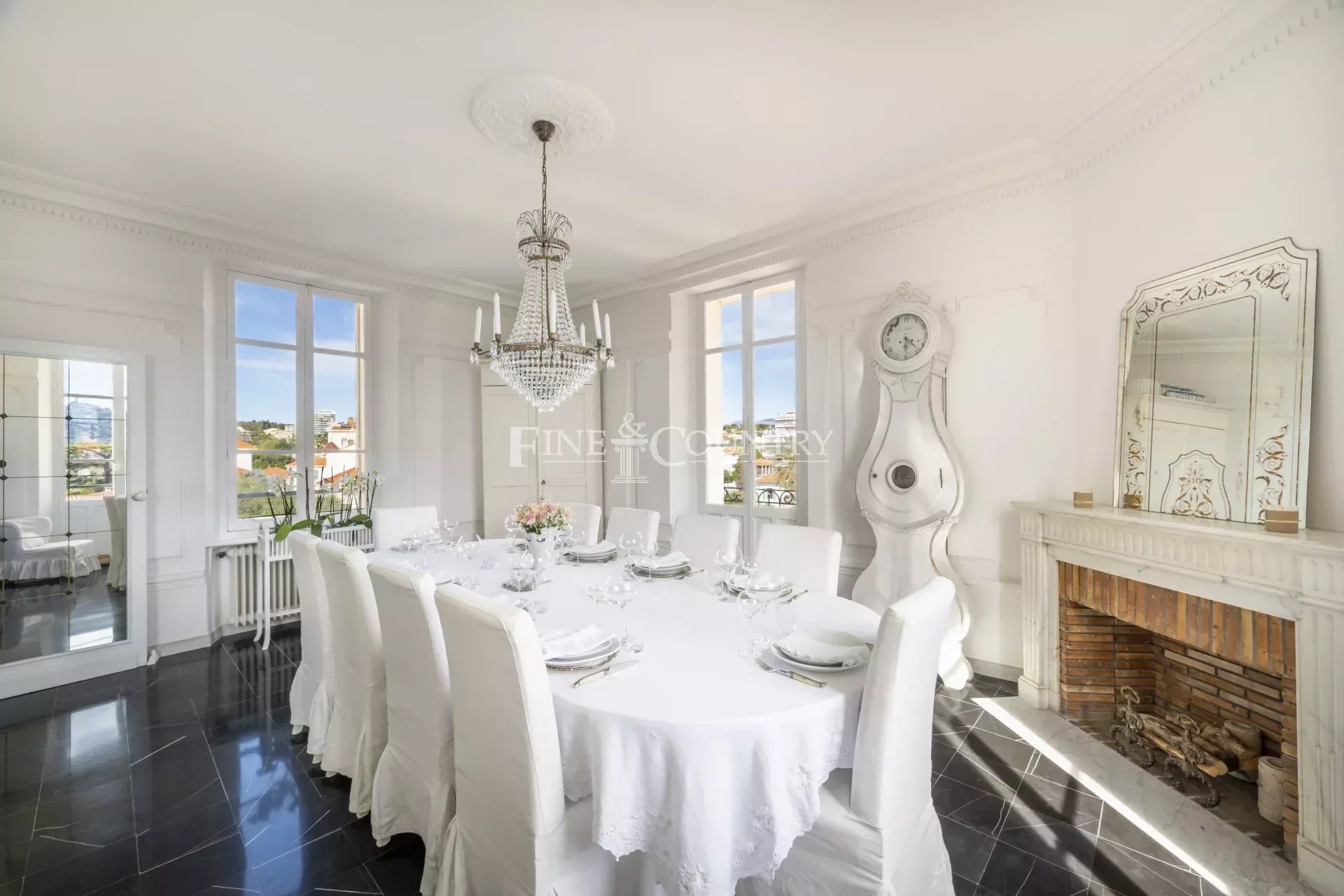 Photo of Bourgeois Apartment For Sale in Cannes