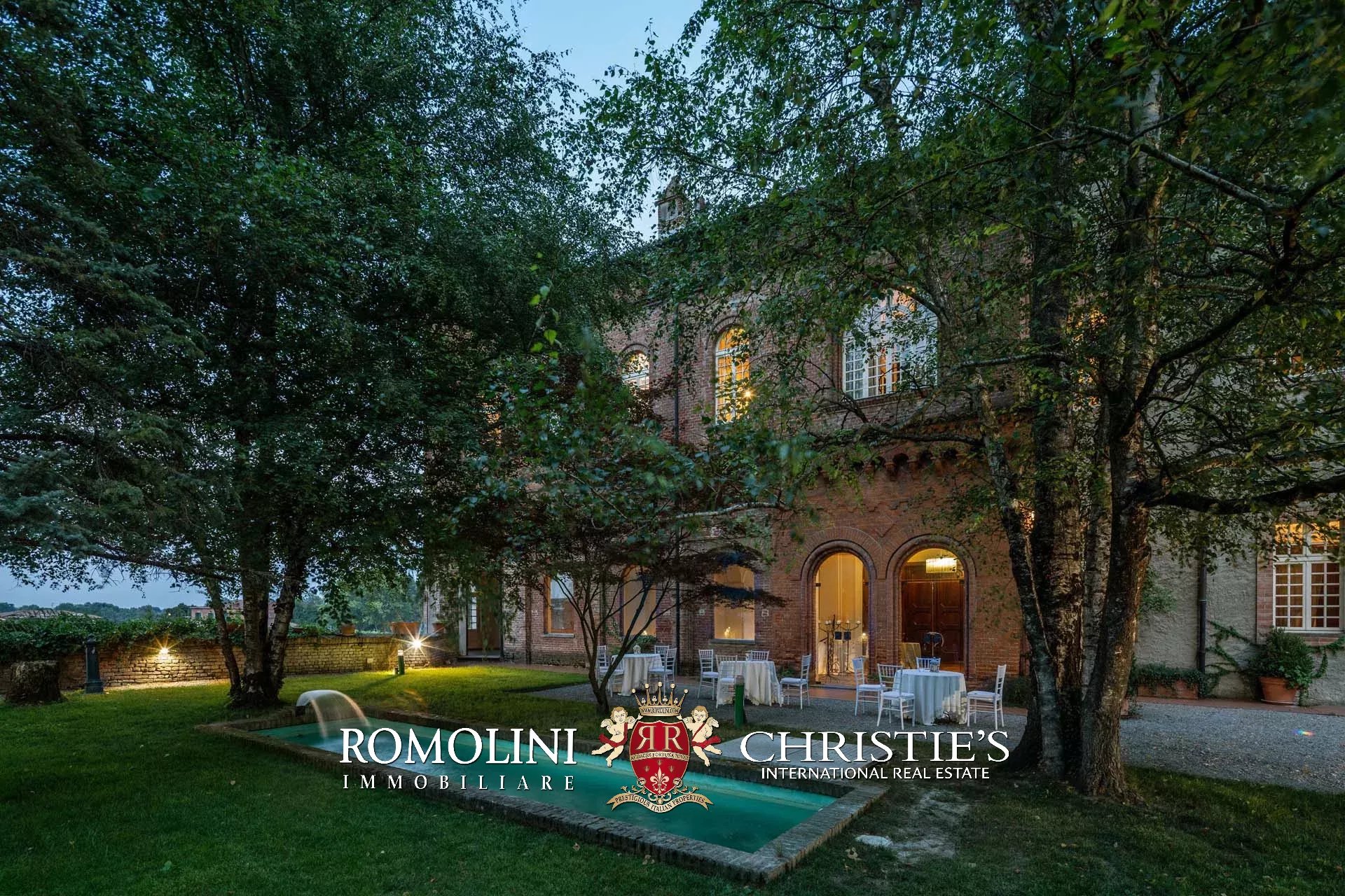 10 Bedroom Chateau's Image 8