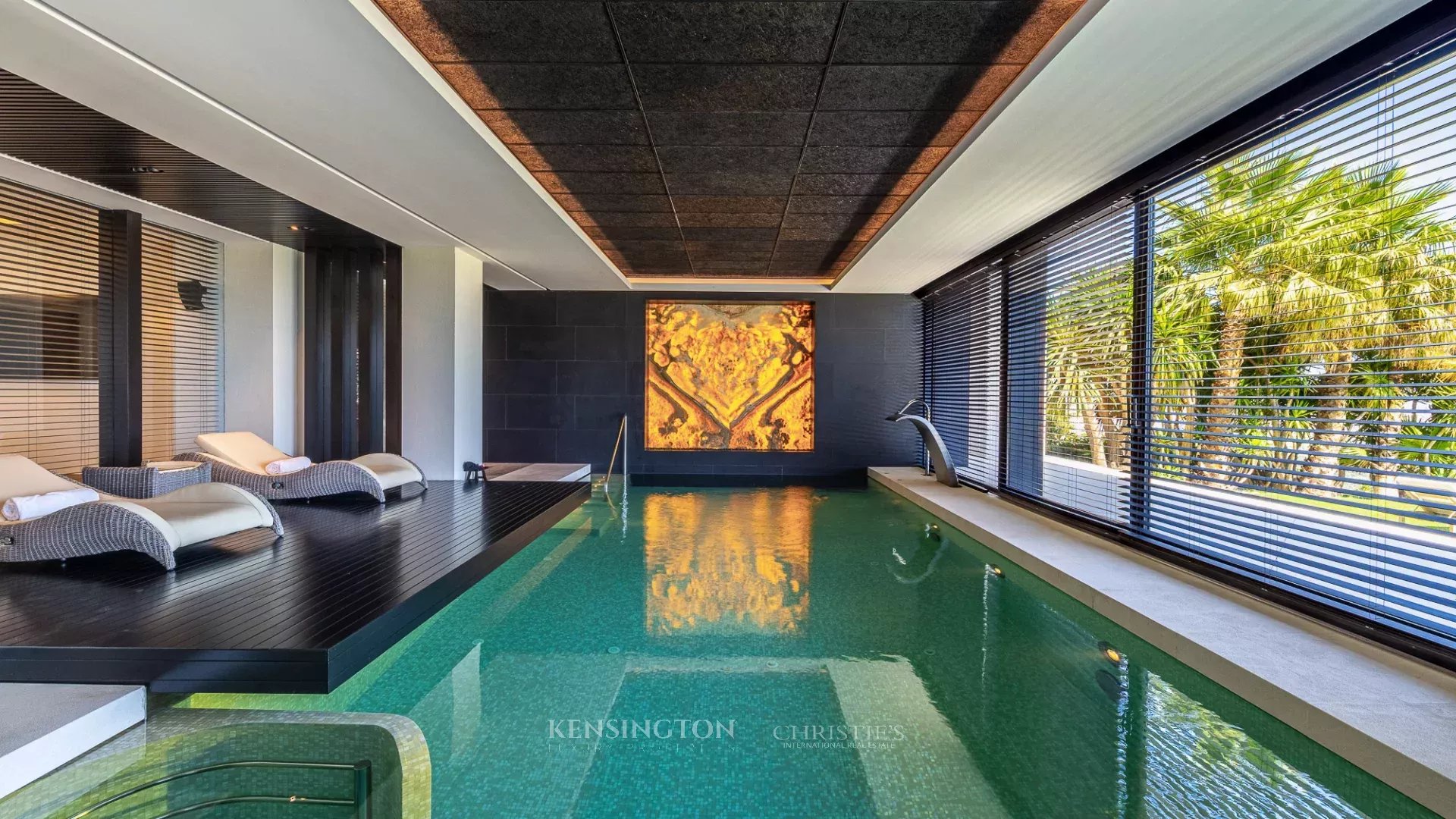 4 Bedroom Villa/Townhouse's Image 25