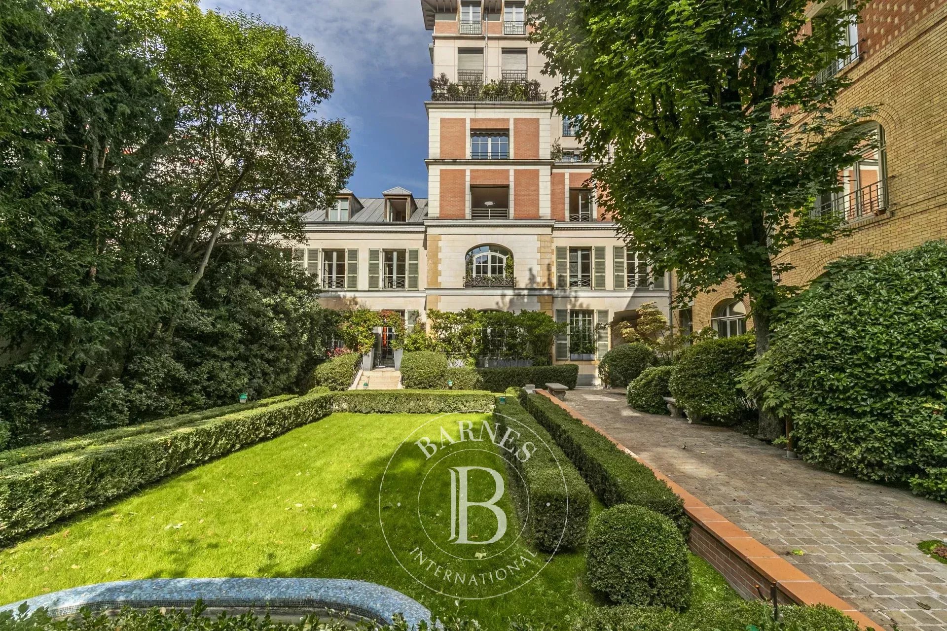 Apartment Paris 75006  -  ref 87123355 (picture 1)