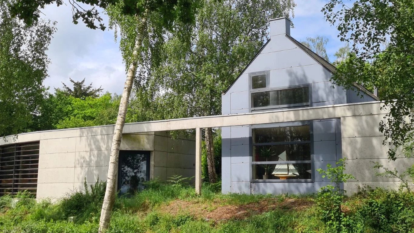 Maison d’Architecte –BORDS DE RANCE –
