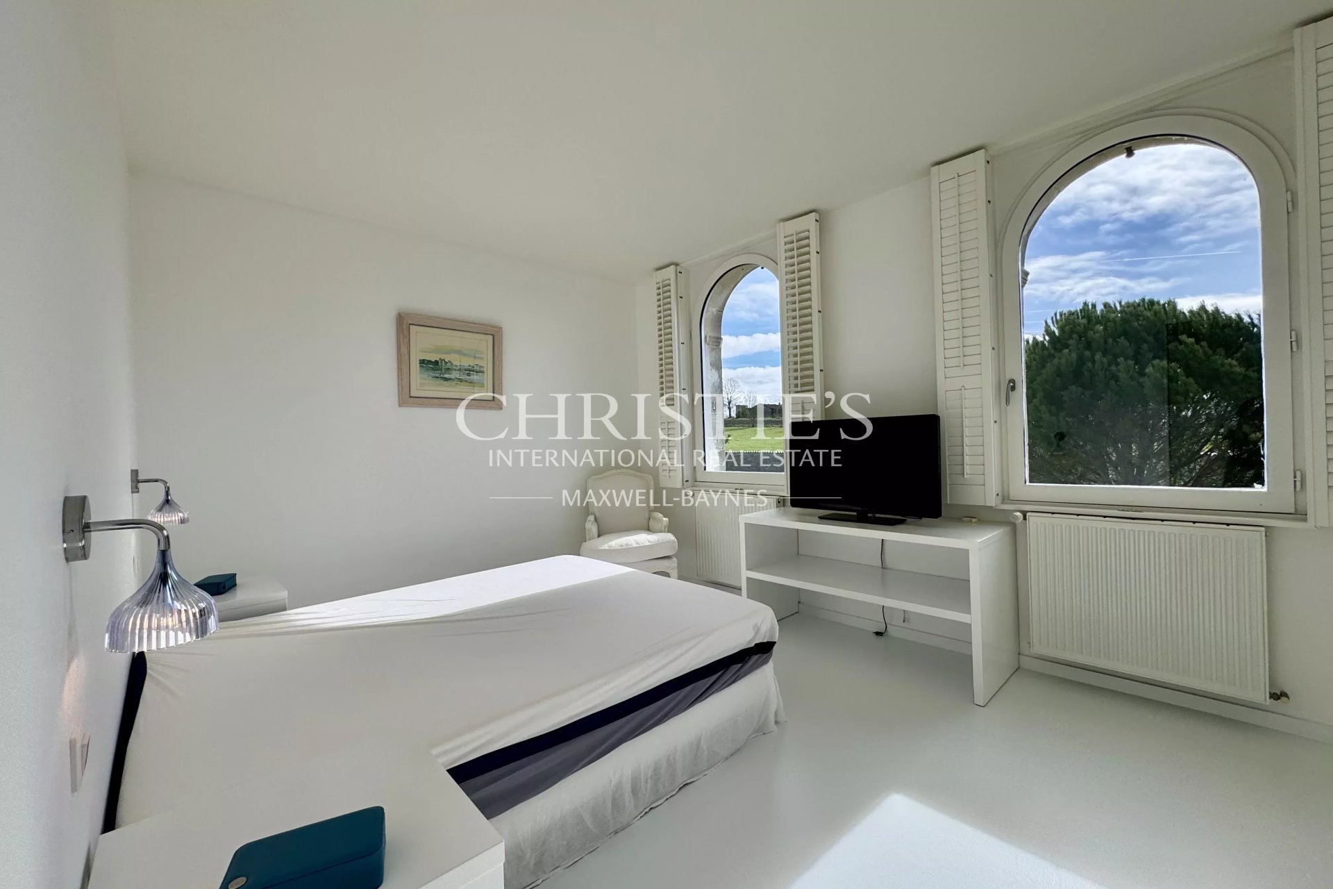 6 Bedroom Villa/Townhouse's Image 21