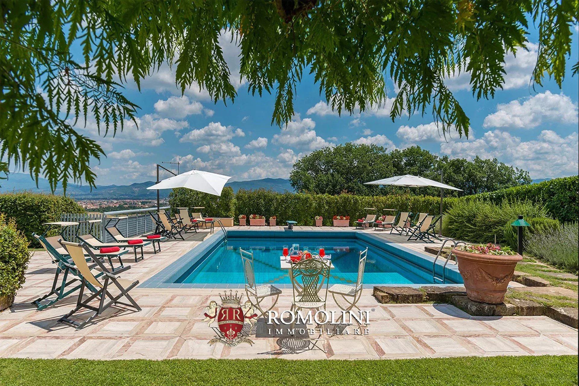 10 Bedroom Villa/Townhouse's Image 5