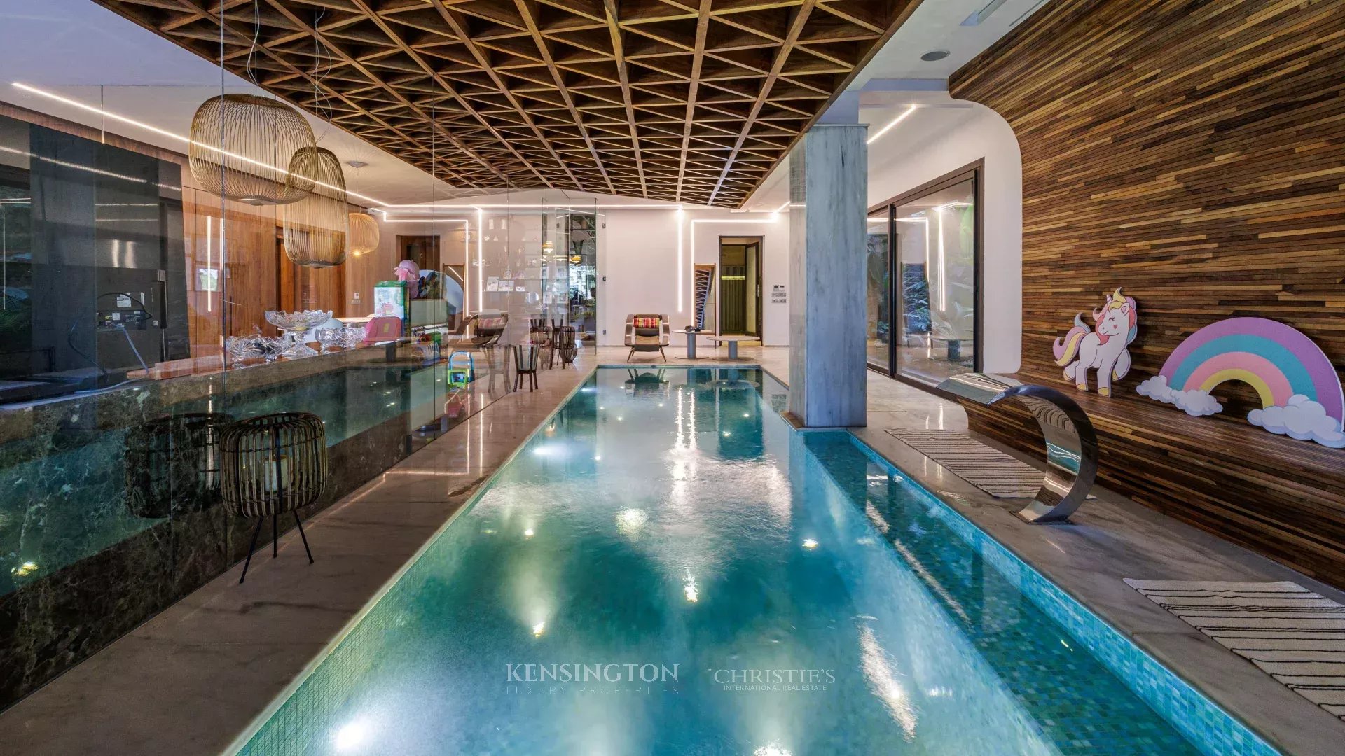 5 Bedroom Villa/Townhouse's Image 25