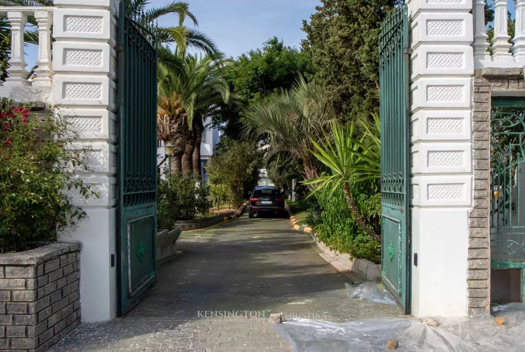 7 Bedroom Villa/Townhouse's Image 35