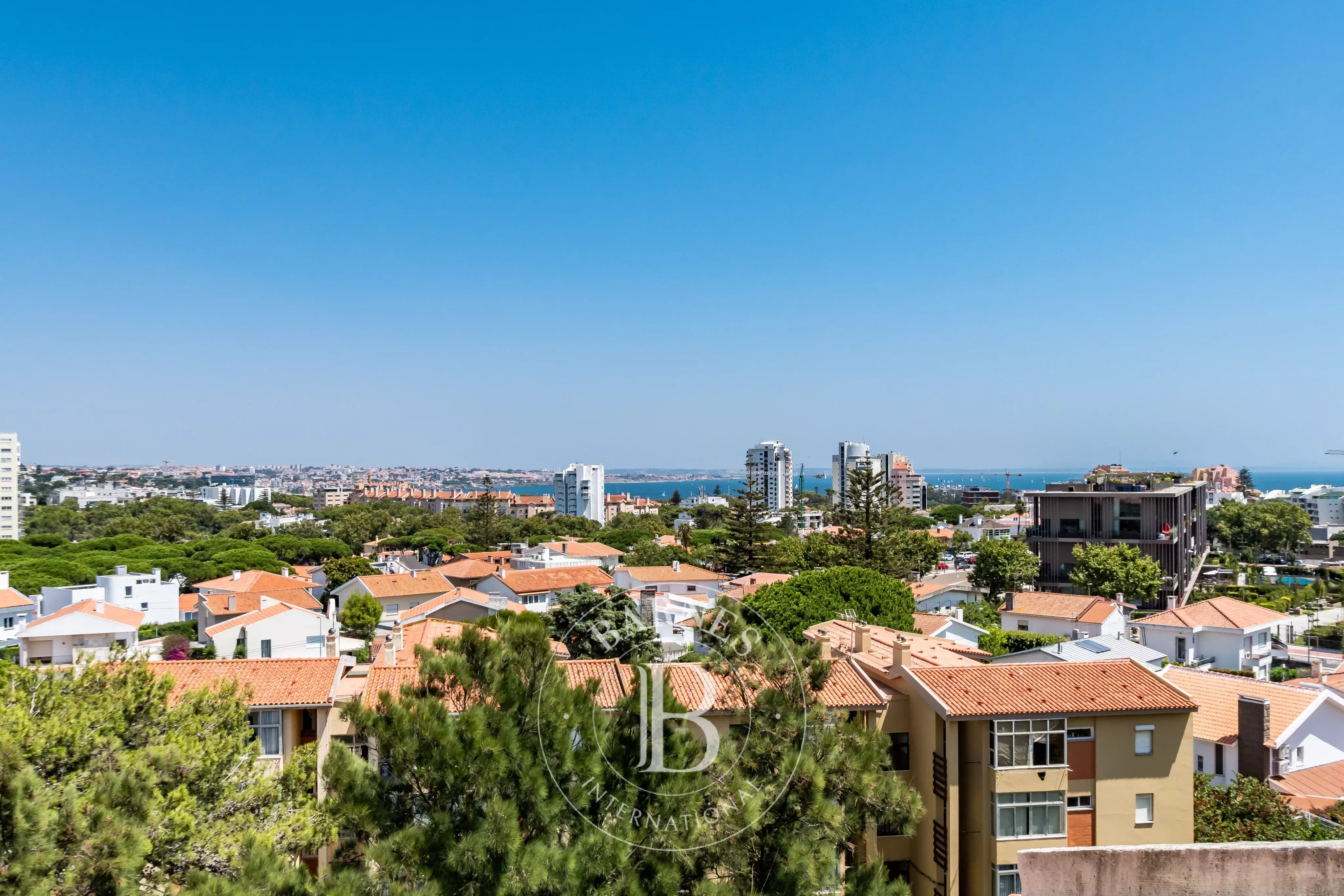 Duplex amplo e luminoso em Cascais
