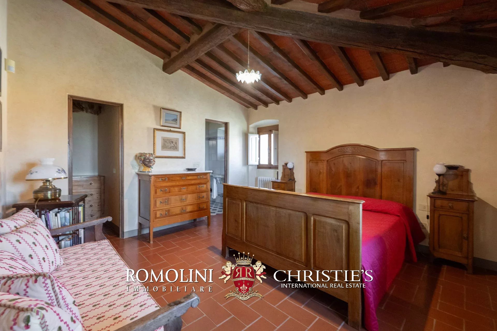 13 Bedroom Villa/Townhouse's Image 22