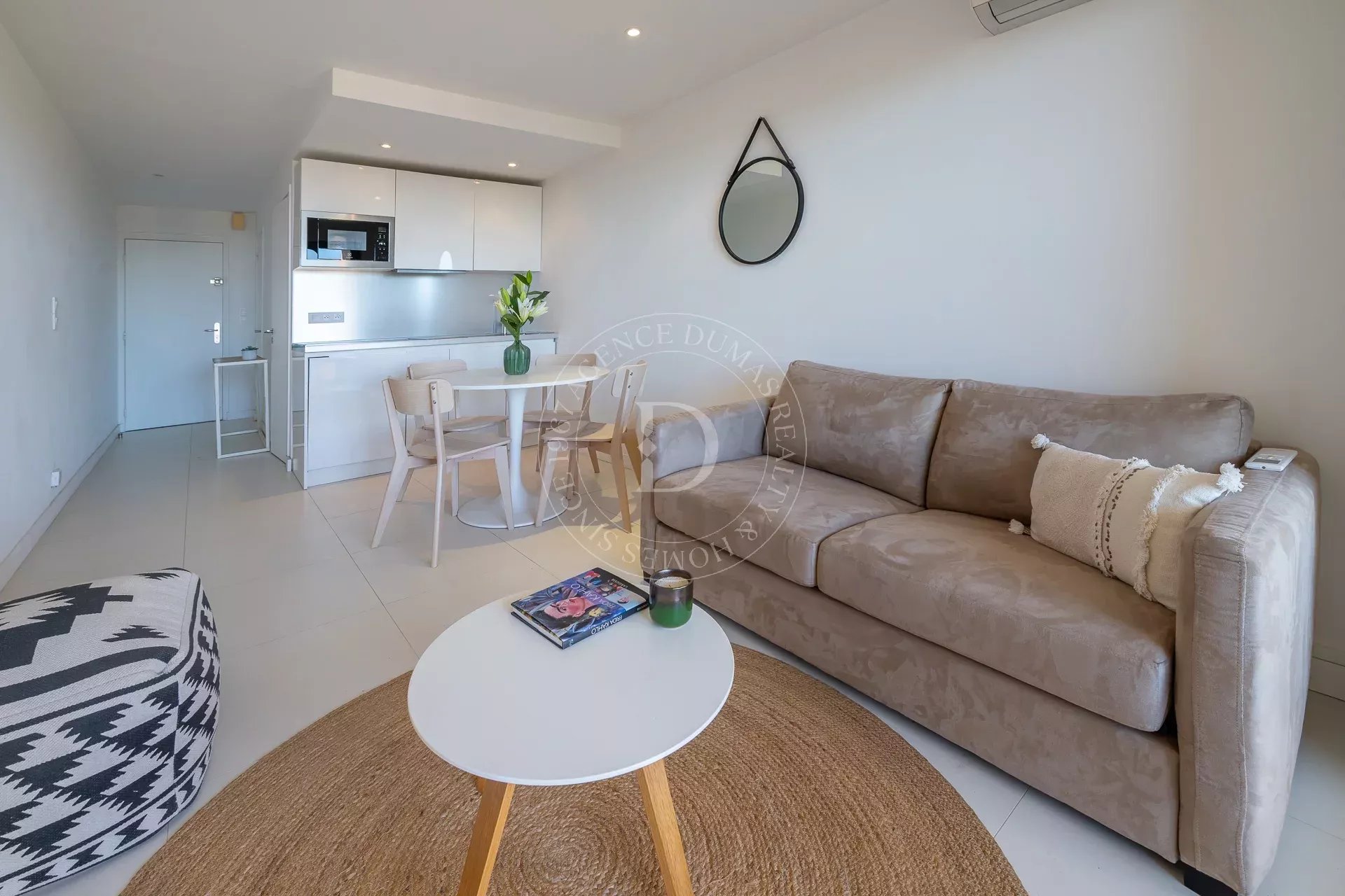 Villefranche-sur-Mer – Studio meublé avec terrasse et aperçu mer, Moyenne Corniche - Photo 4