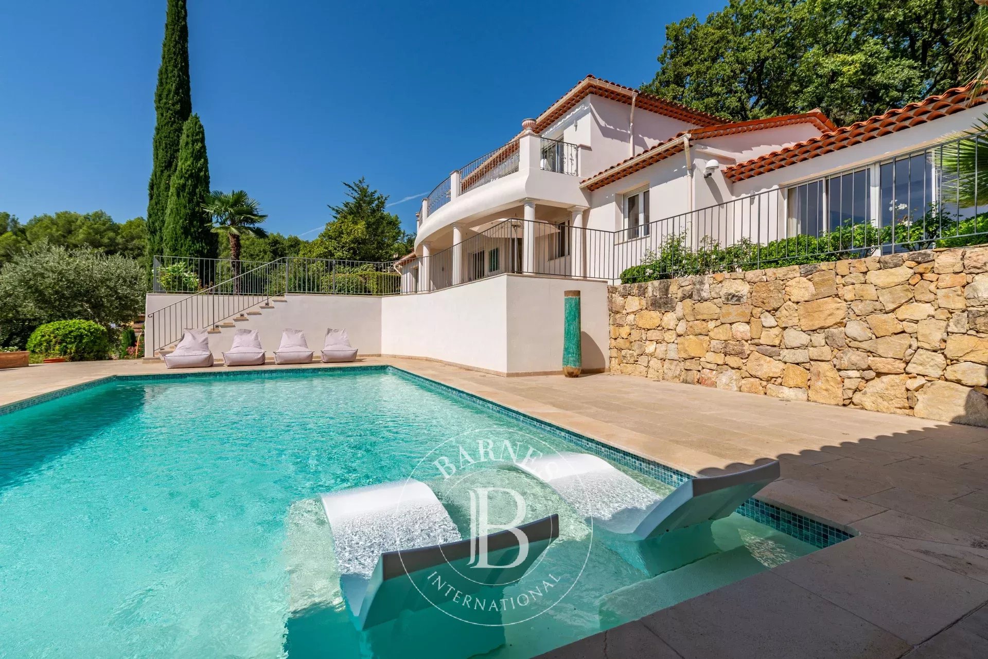 Villa Le Rouret  -  ref 83433372 (picture 1)