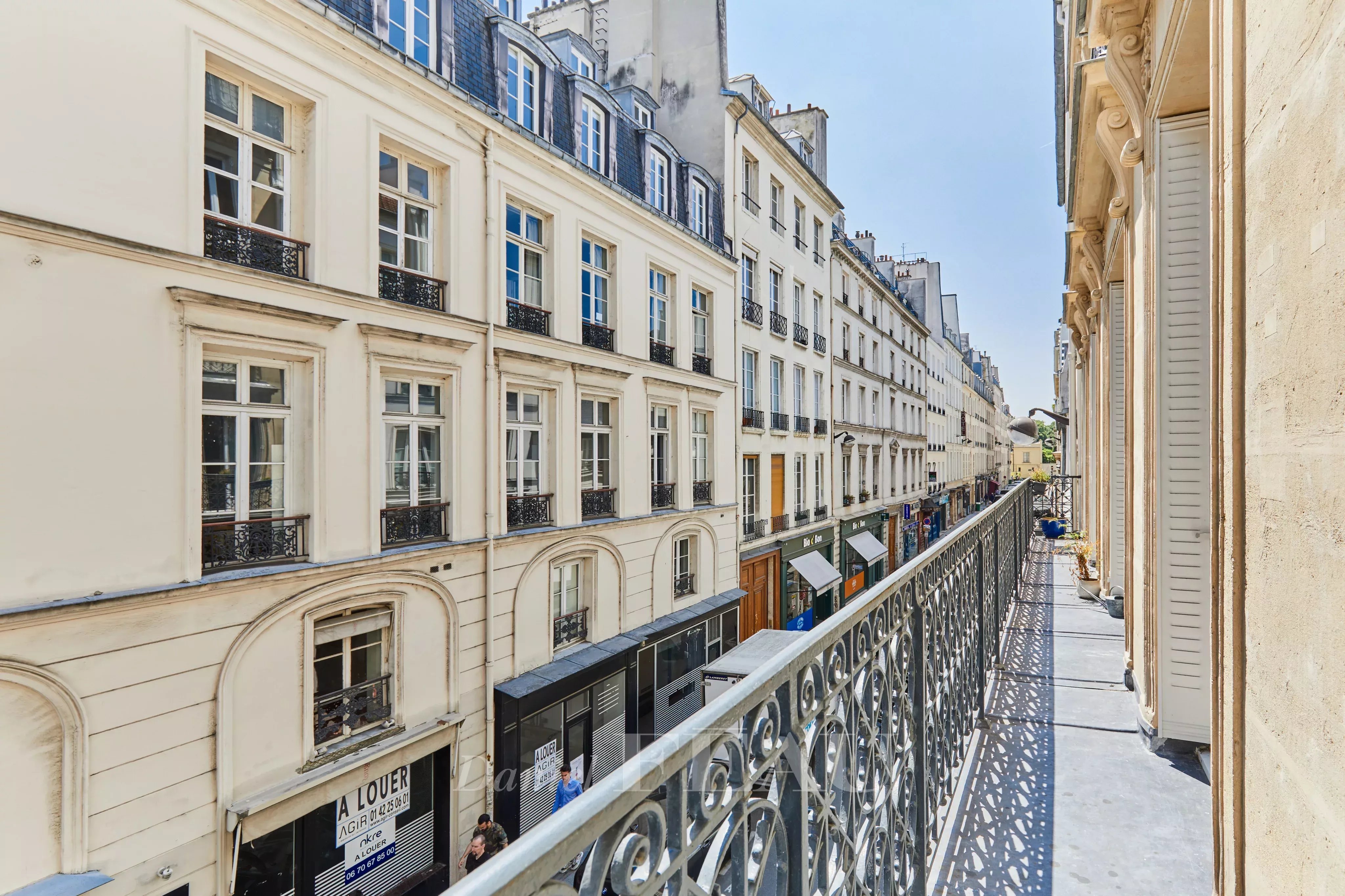 Sale Apartment Paris 7th