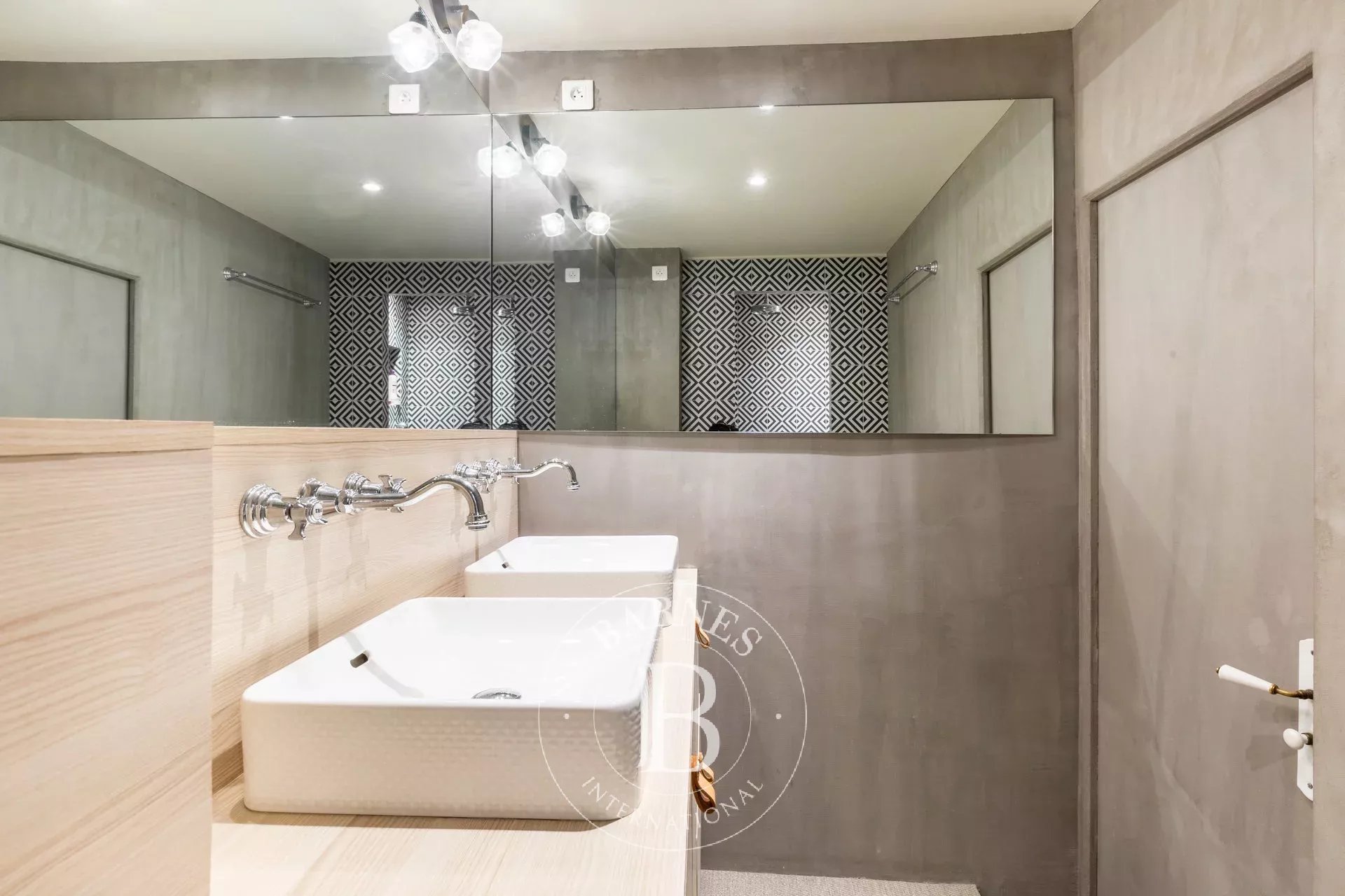 Daire Paris 3ème - picture 14