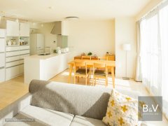Luxury 2-Bedroom Apartment in Saint-Jean-de-Luz with Terrace — photo 1 of 2