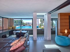 Luxury Japanese-Style Villa for Sale in Cala Vedella, Ibiza — photo 5 of 7