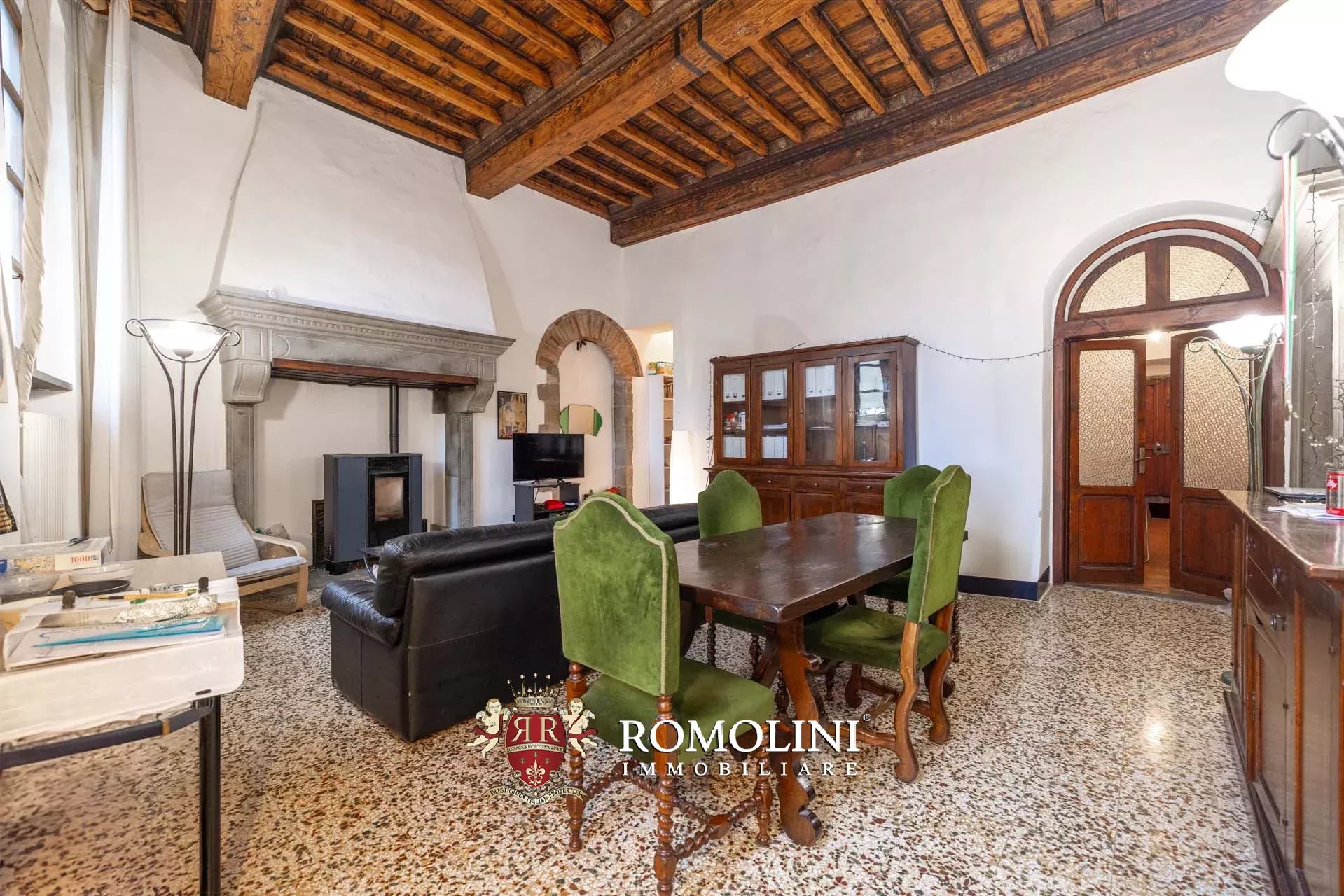 8 Bedroom Villa/Townhouse's Image 15
