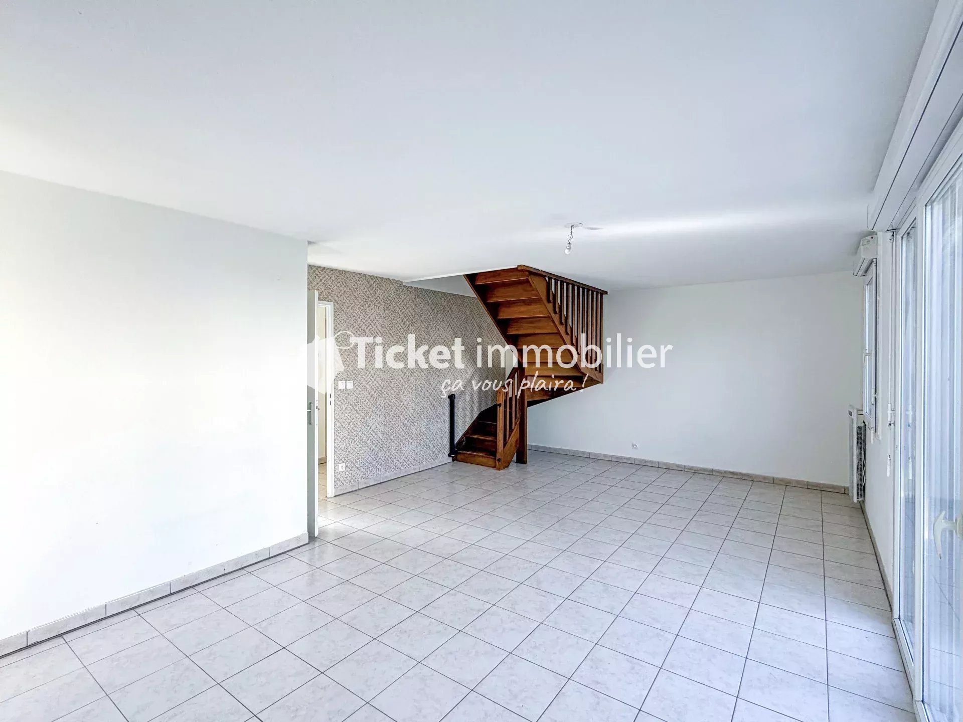 MAISON T4 84m2 AVEC GARAGE, JARDIN, 3 CHAMBRES ETC ... — photo 4