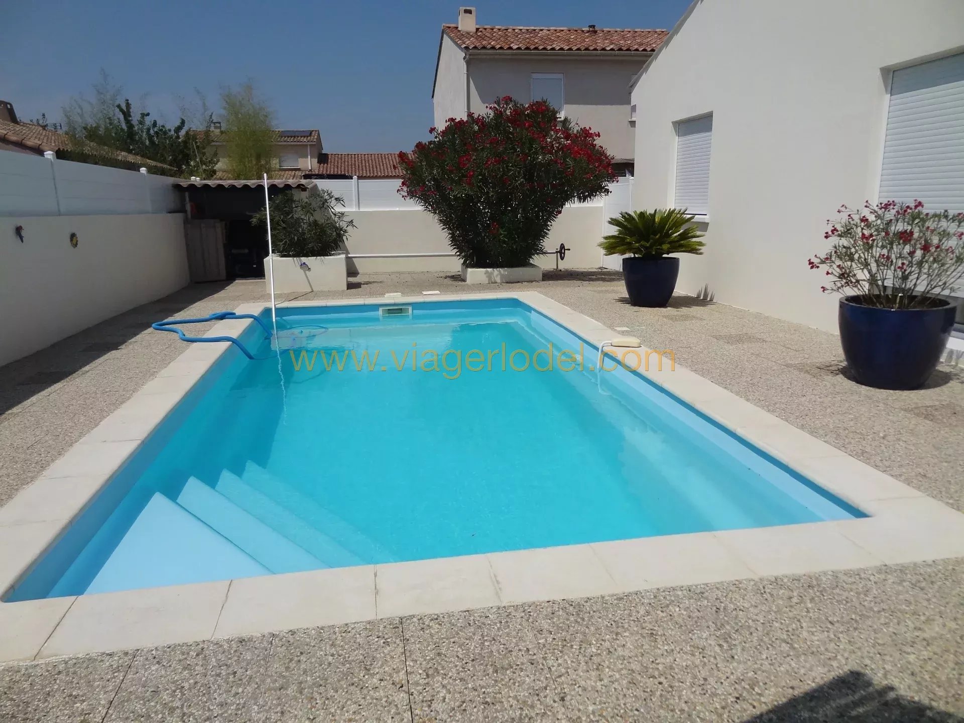 Réf. 9861 - VENTE AVEC RESERVE DU DROIT D'USAGE ET D'HABITATION - MONTAGNAC (34)