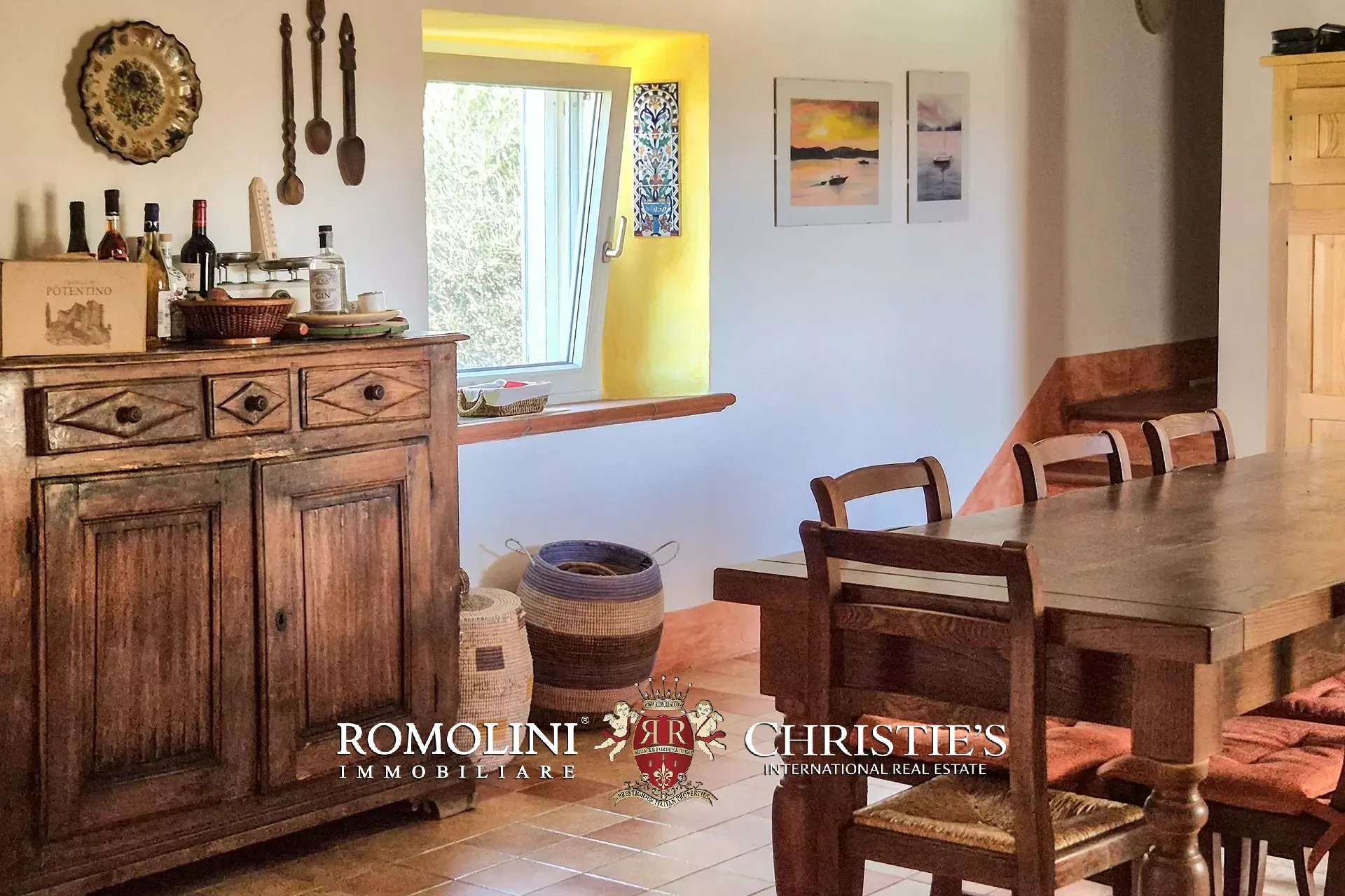 3 Bedroom Villa/Townhouse's Image 36