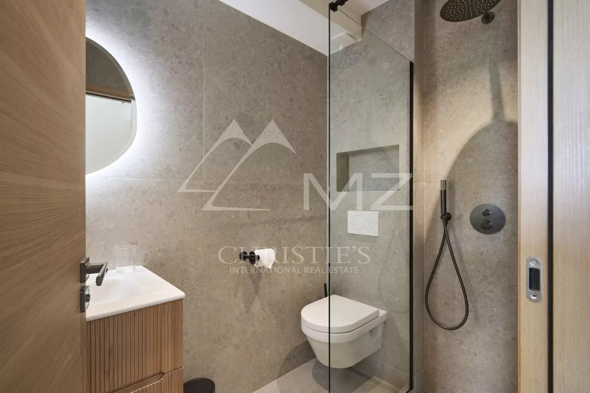2 Bedroom Apartment/Flat's Image 15
