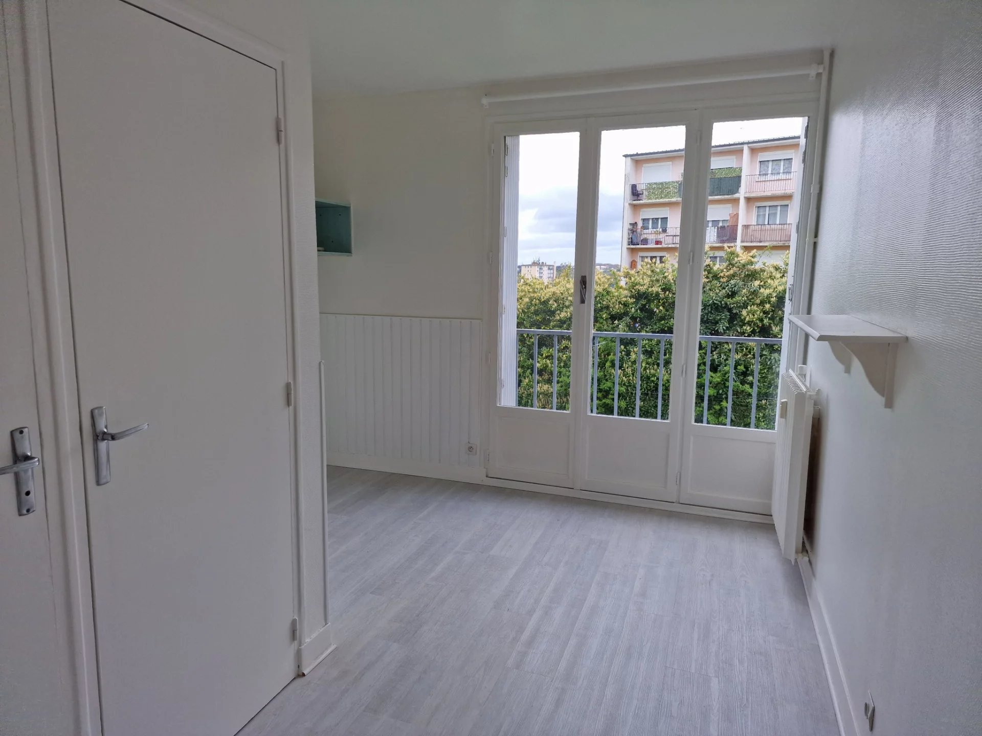 Studio avec kitchenette équipée