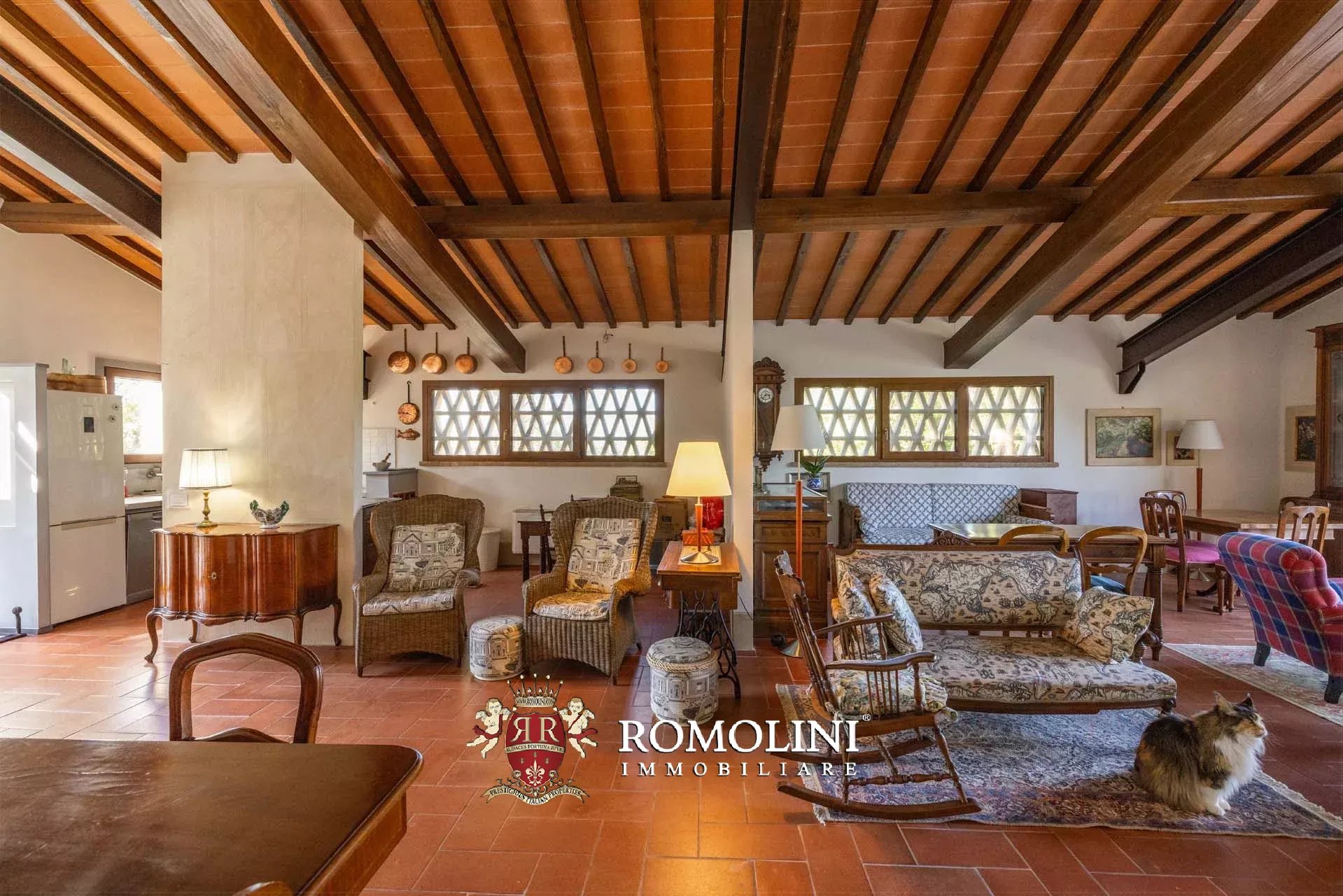 8 Bedroom Villa/Townhouse's Image 10