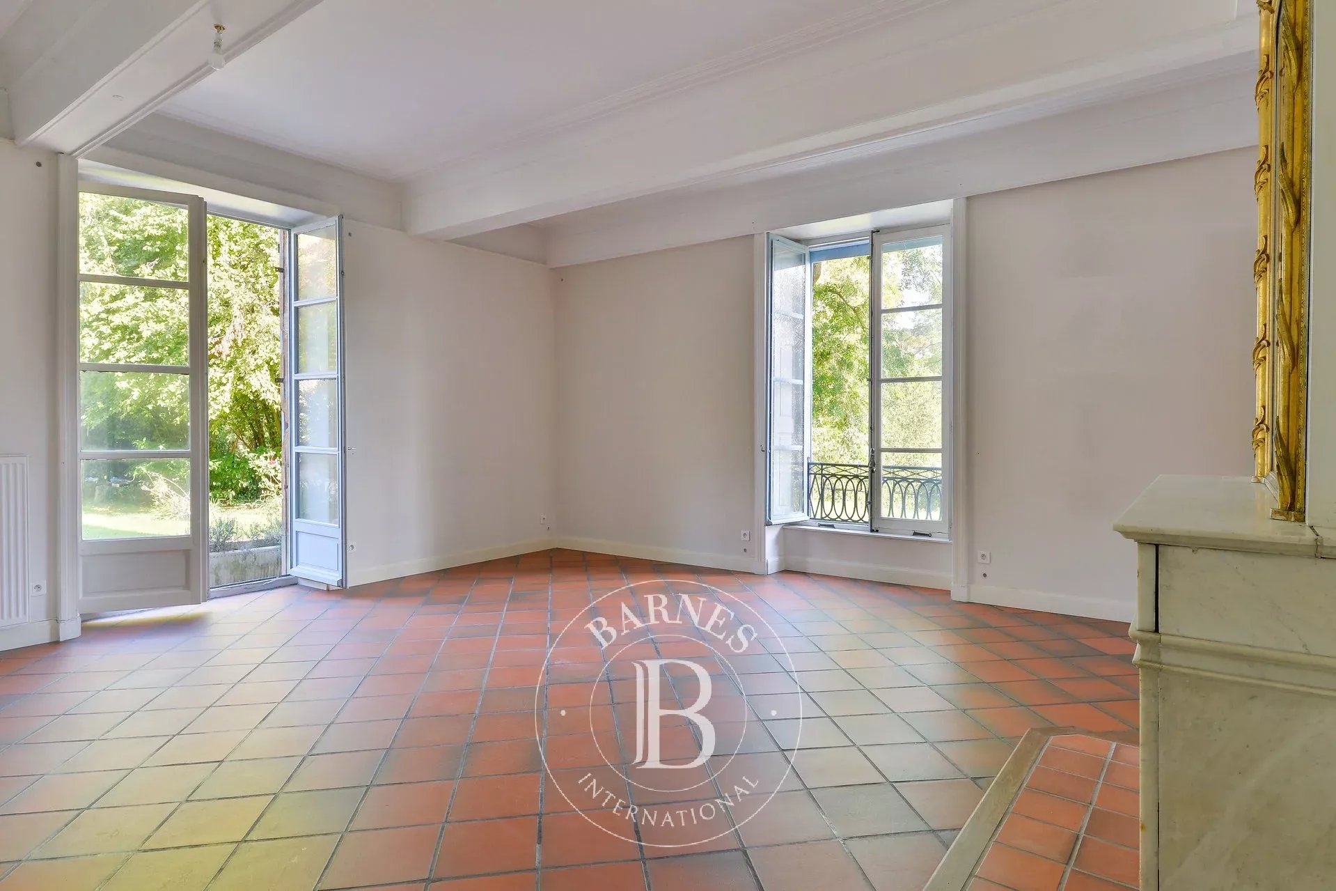 Daire Fontaines-Saint-Martin - picture 7