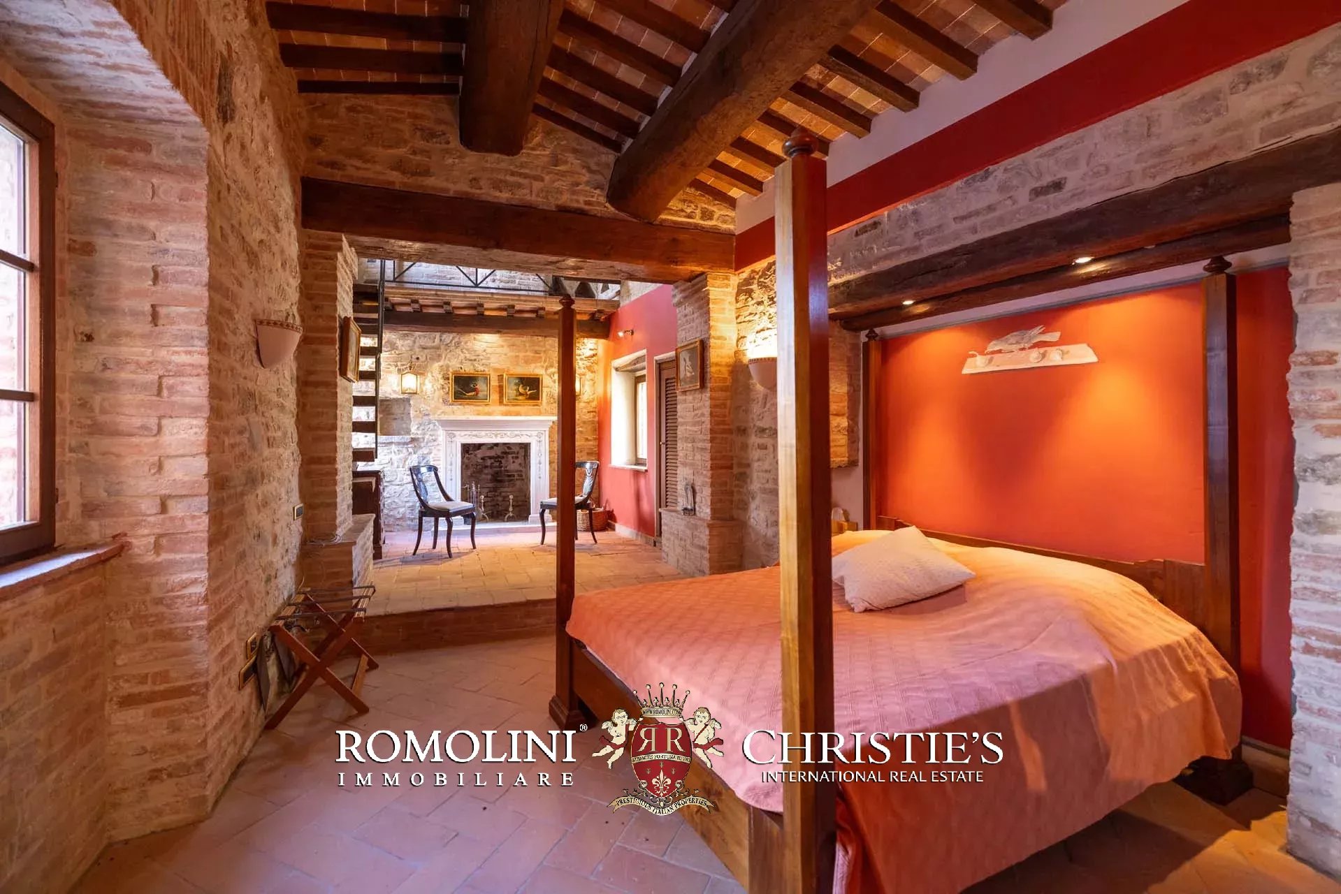 10 Bedroom Villa/Townhouse's Image 96