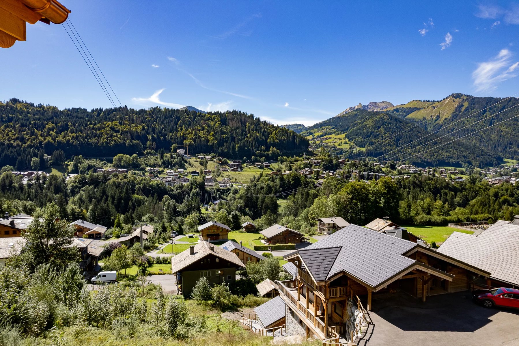 Photo of MONTRIOND - Luxury 5 bedroom new-build chalet in Montriond