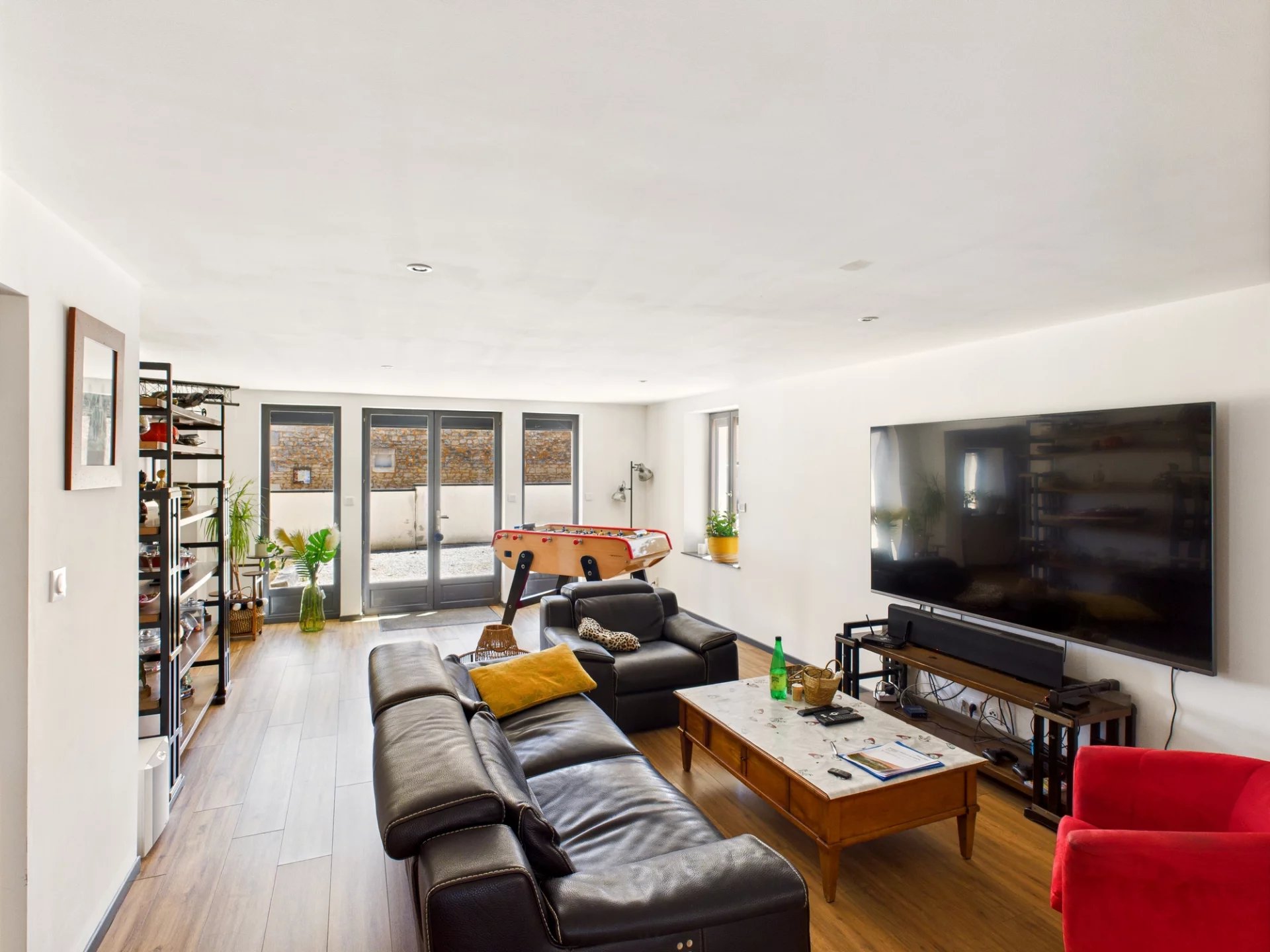 House in Nanteuil-en-Vallee - Image 5