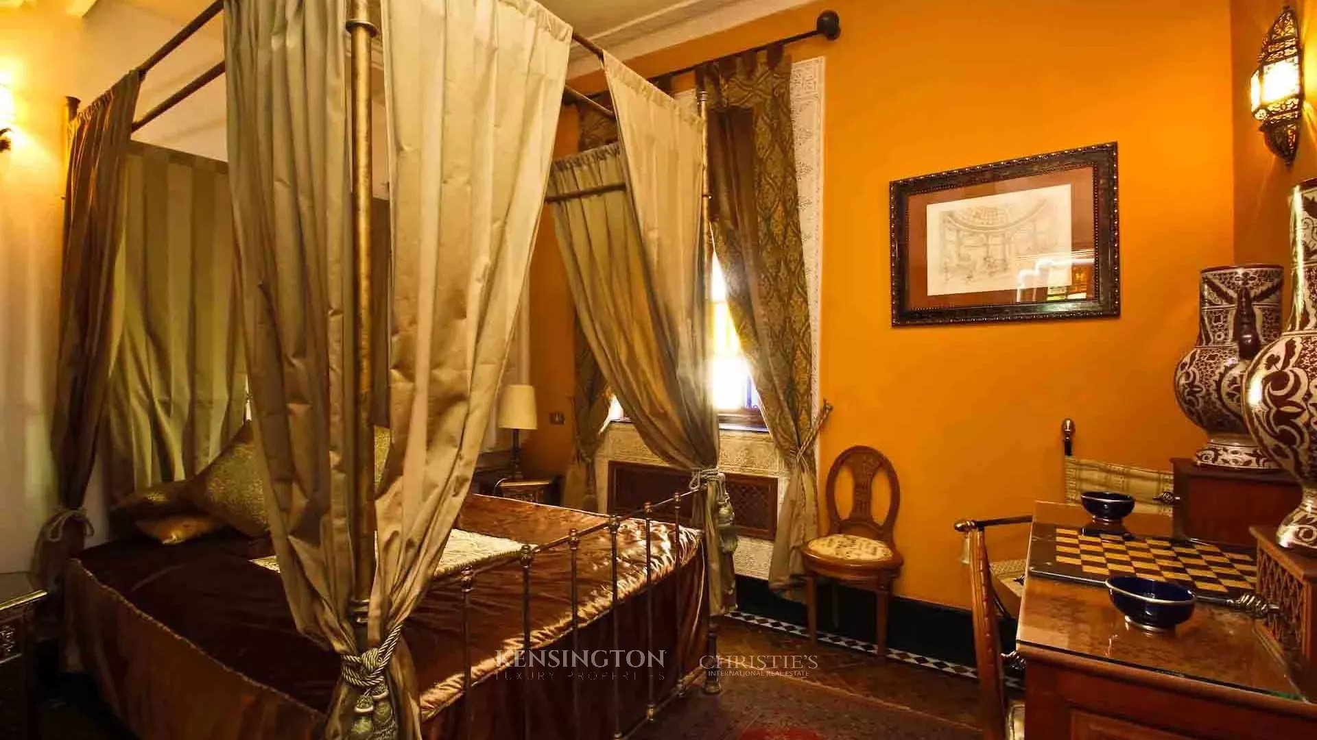 6 Bedroom Villa/Townhouse's Image 7