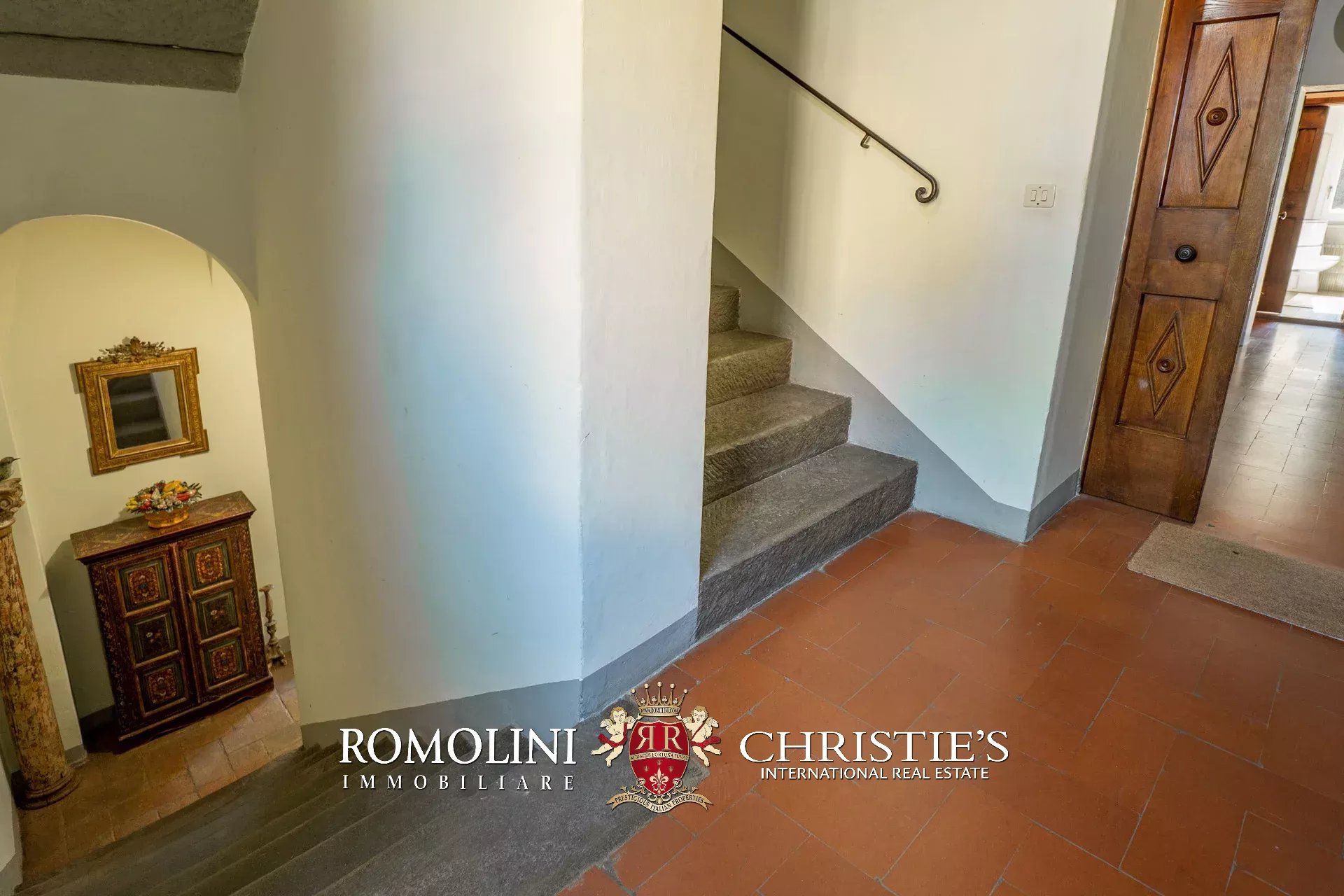 7 Bedroom Villa/Townhouse's Image 43