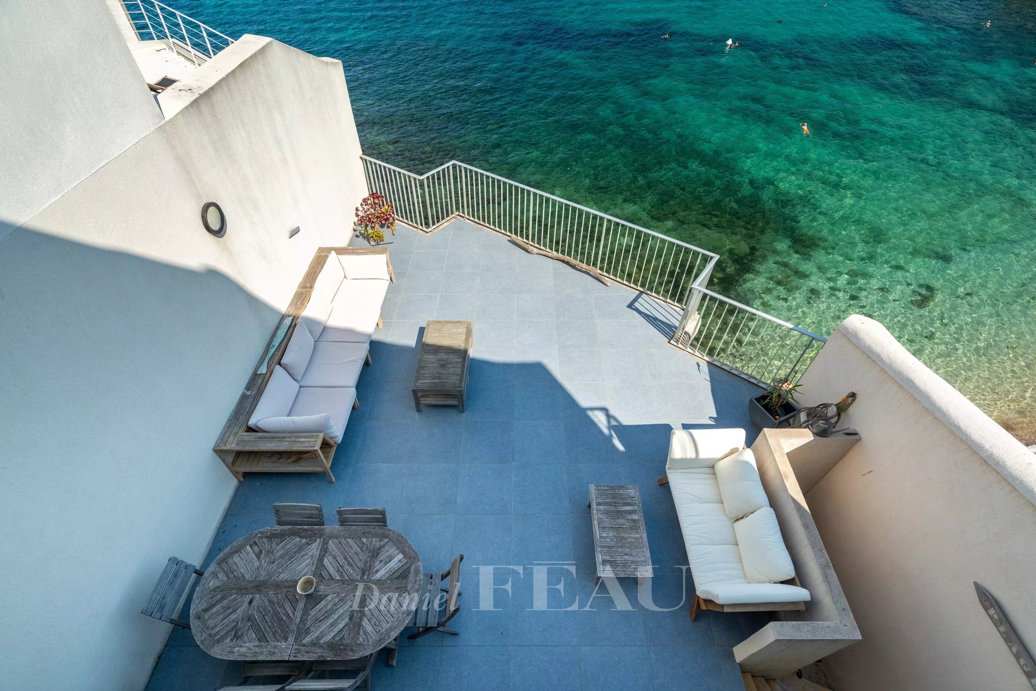 Marseille 8ème - Maison pied dans l'eau