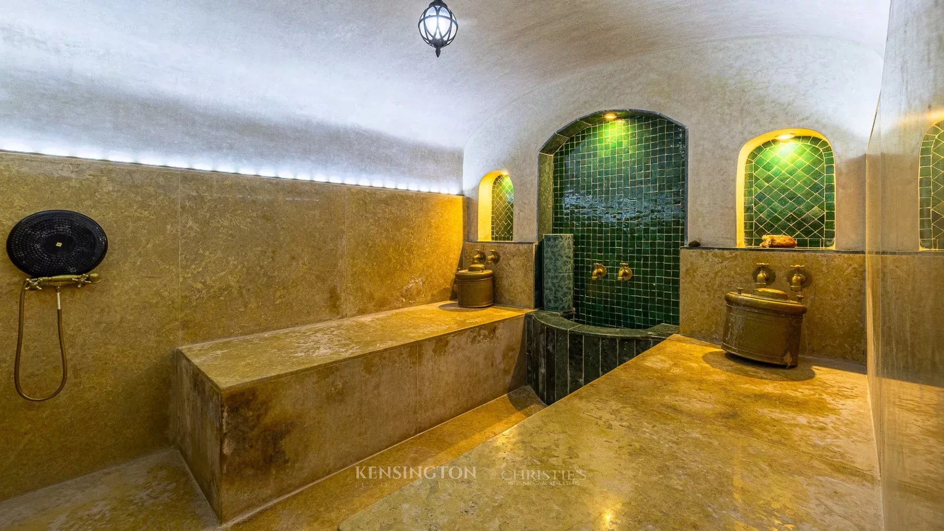 9 Bedroom Villa/Townhouse's Image 83