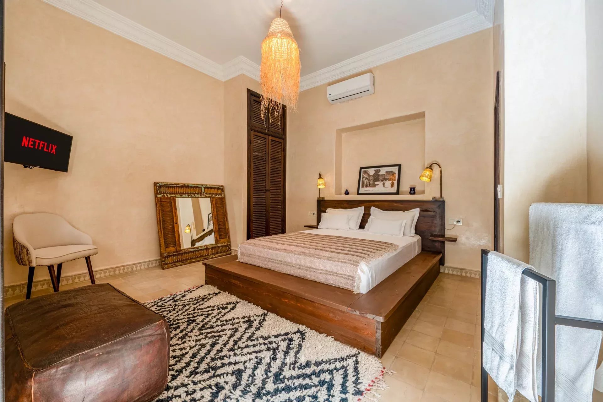 9 Bedroom Villa/Townhouse's Image 31