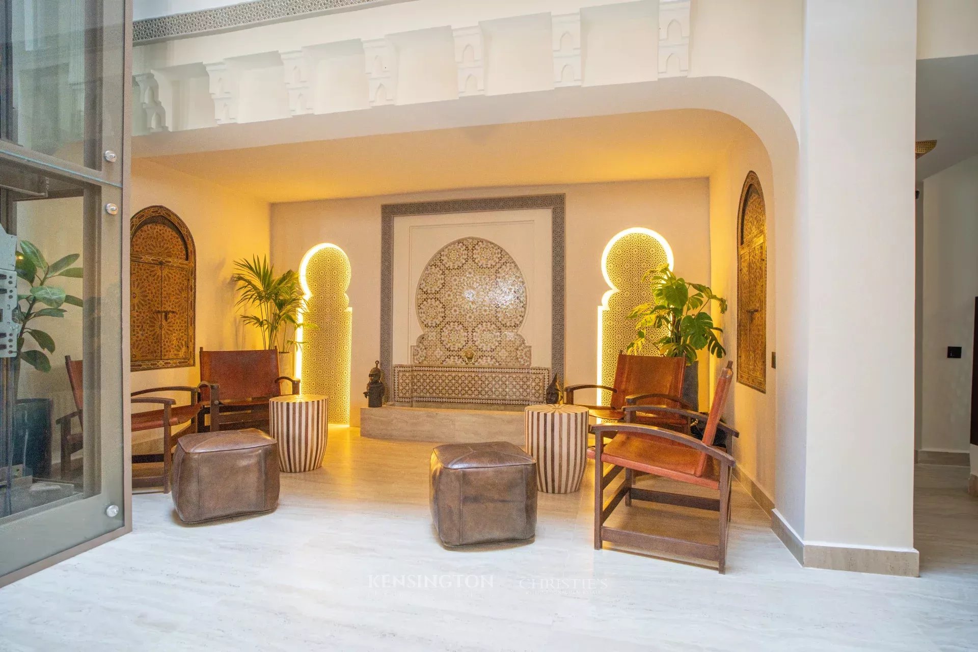 8 Bedroom Villa/Townhouse's Image 6