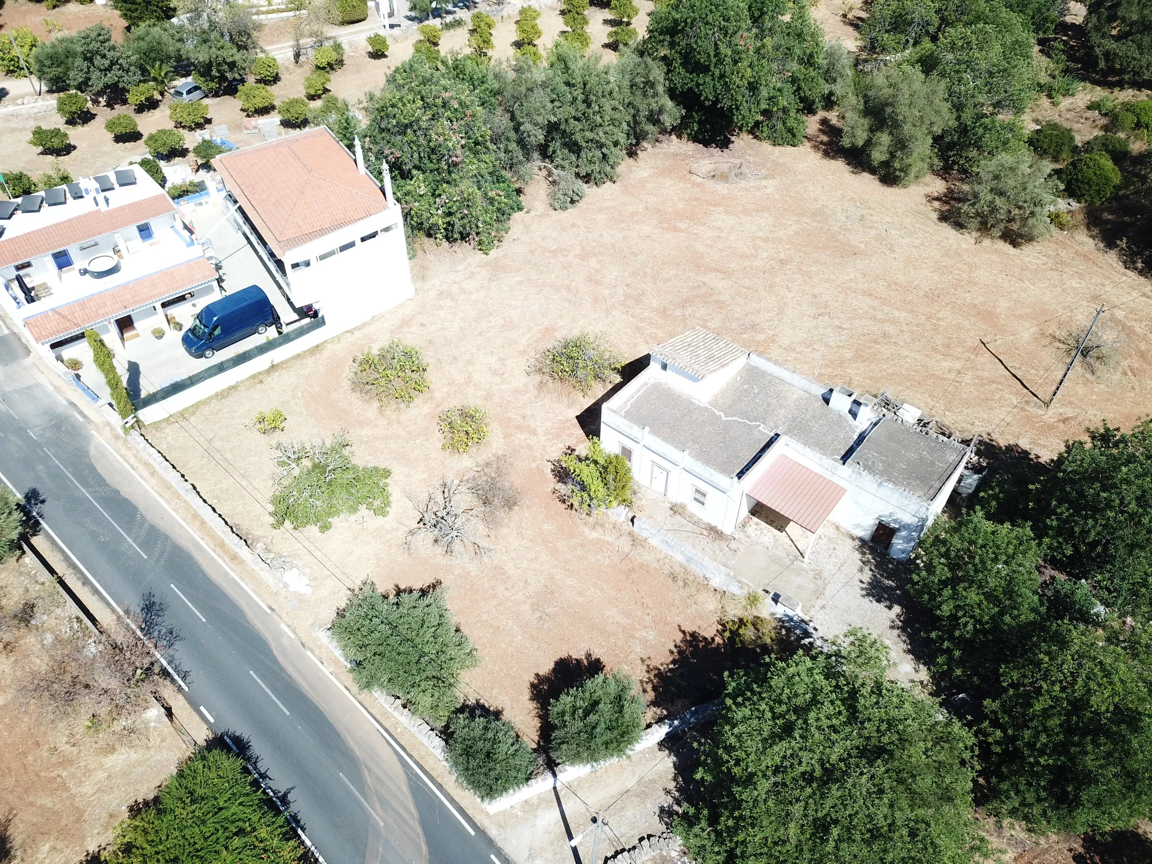 Detached 3-Bedroom House with Courtyard and Land in Bordeira, Faro, Algarve, Portugal 85948890 image 3
