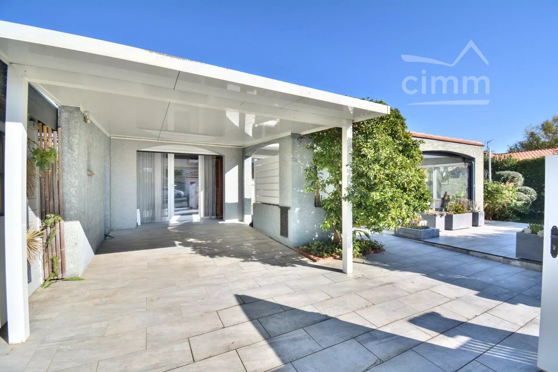 Agence immobilière de 