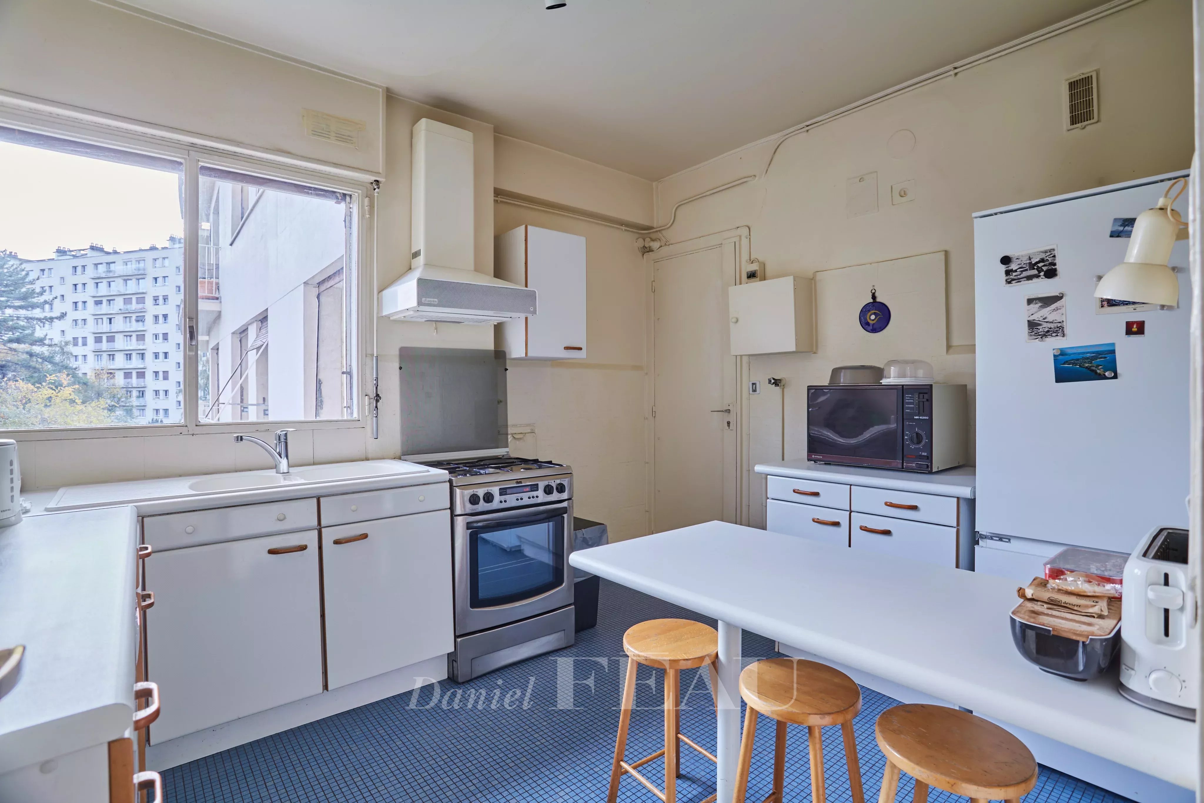 Sale Apartment Paris 16th