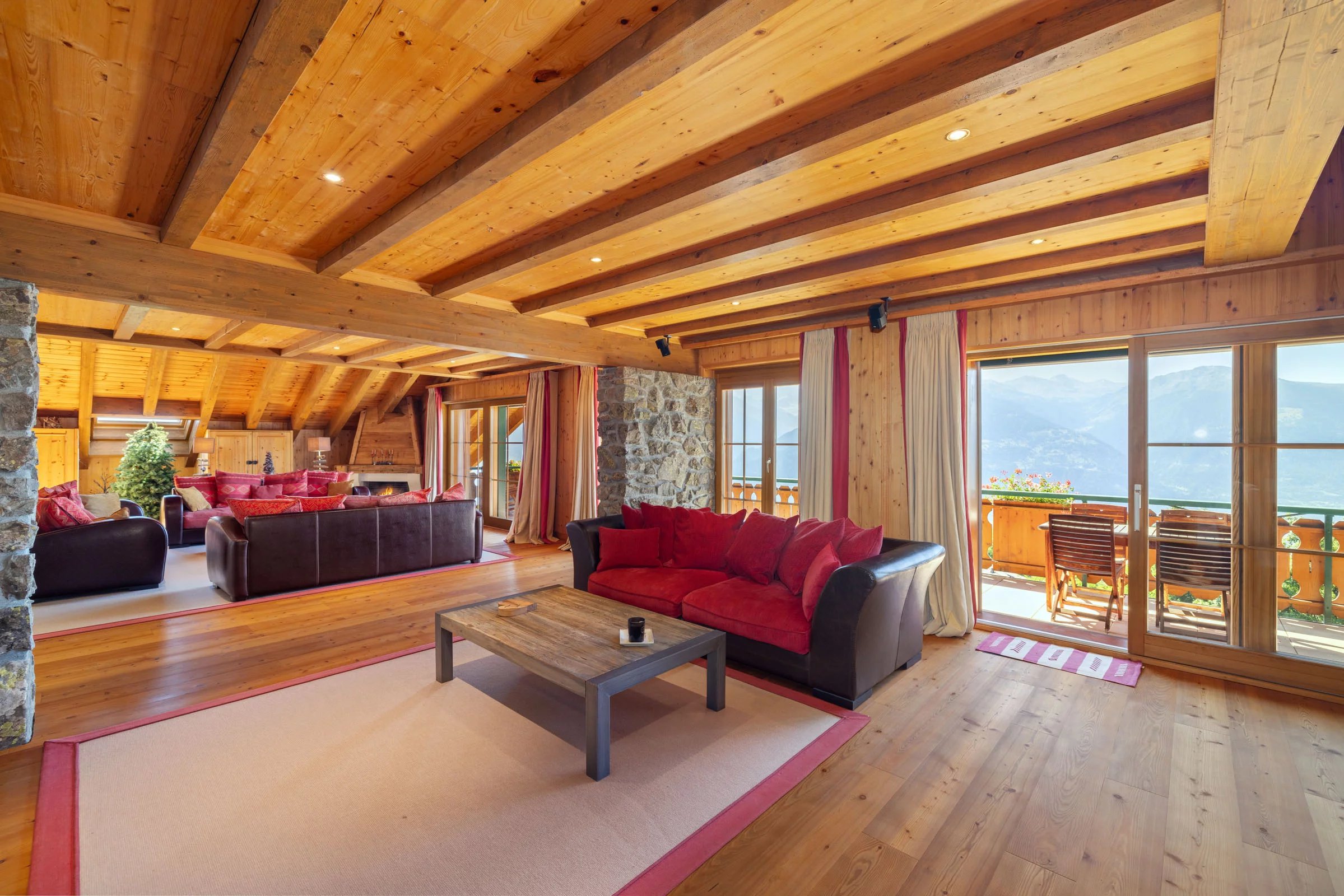 Eine elegante Maisonettewohnung mit Blick auf die Kaiserkrone