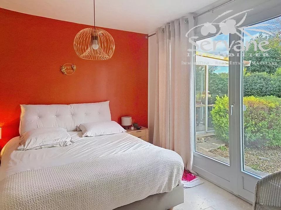 NICE VILLA 2 BEDROOMS WITH POOL  5 ROOMS