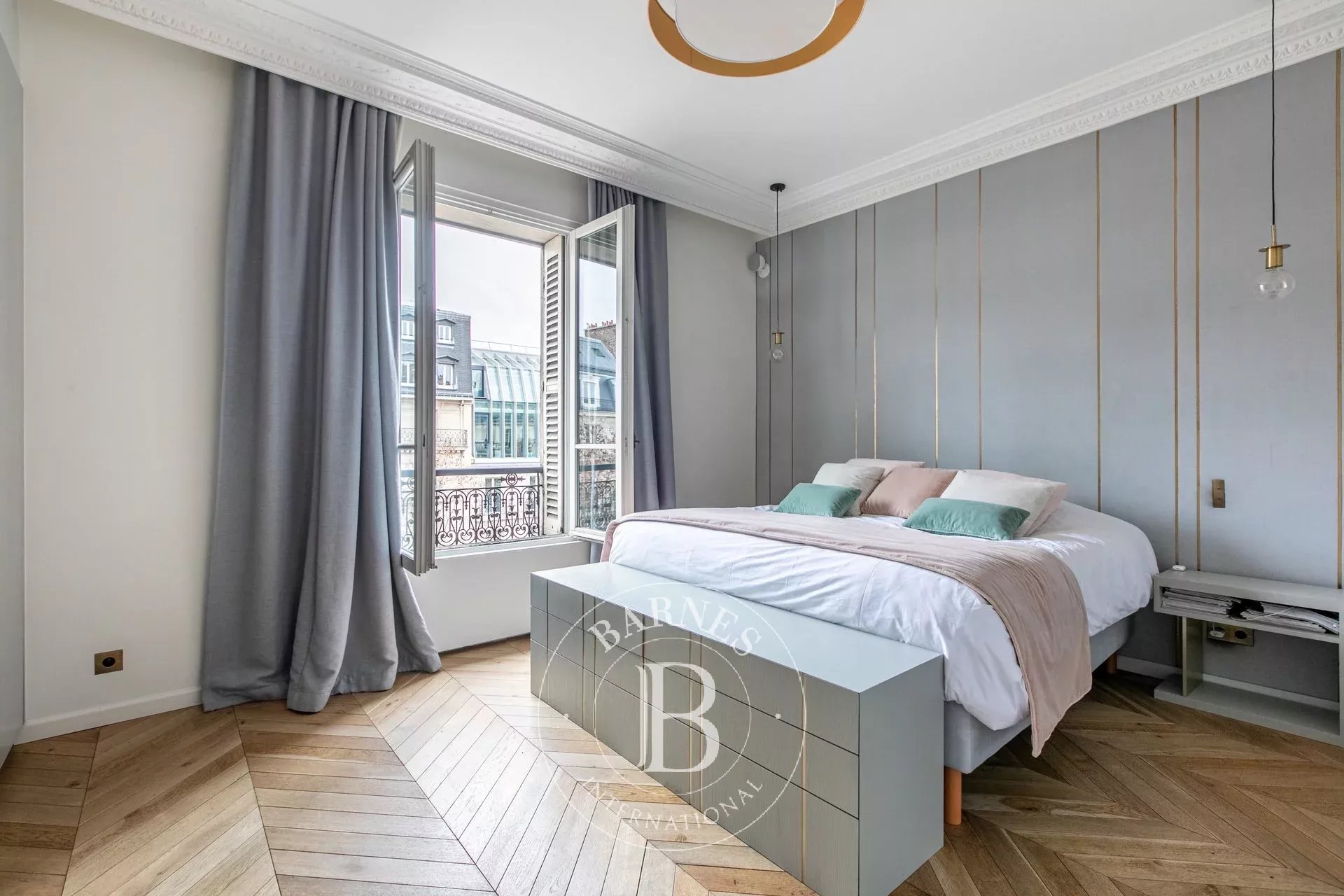 Daire Paris 8ème - picture 13