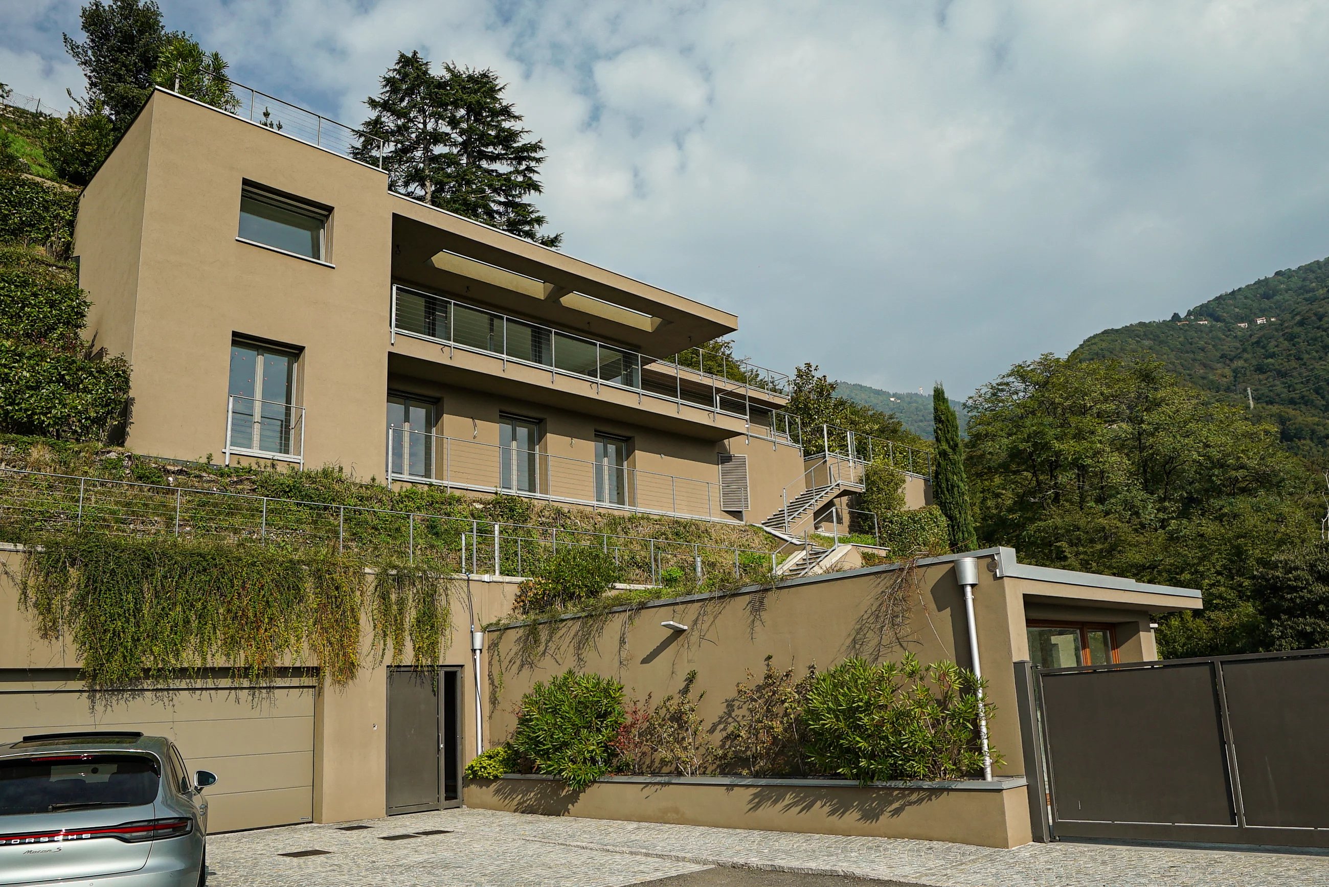 Villa Cernobbio - picture 4 title=