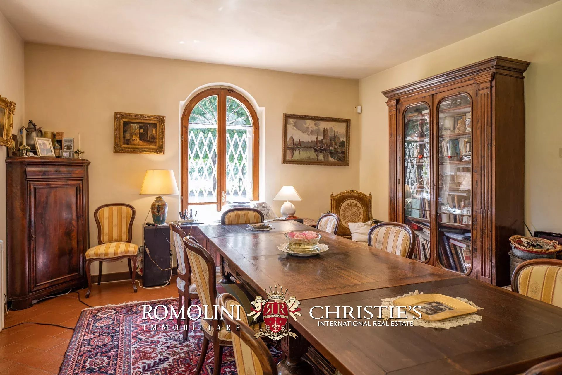 8 Bedroom Villa/Townhouse's Image 73