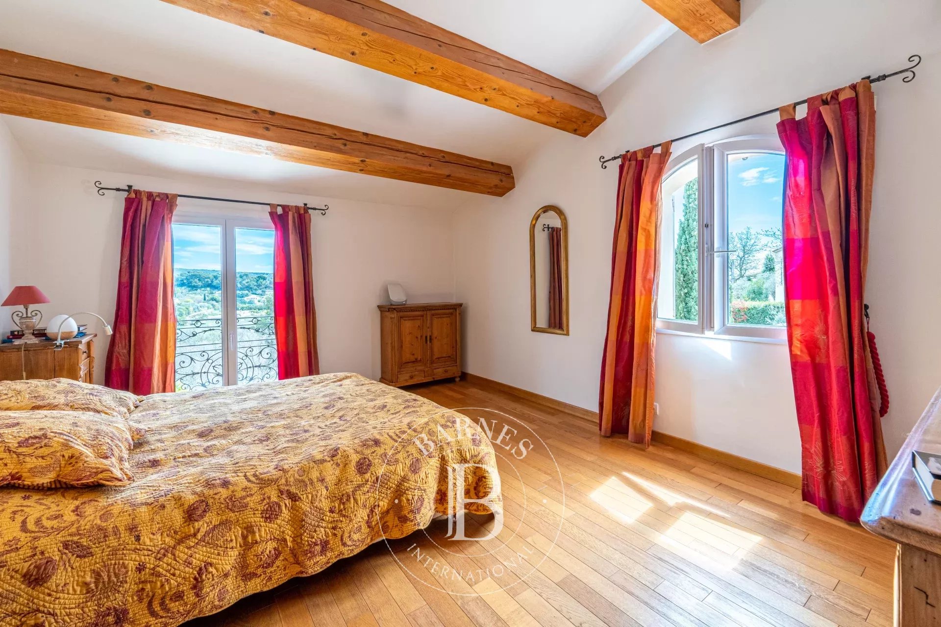 AIX EN PROVENCE - PANORAMIC VIEW - 200SQM - 5 BEDROOMS -  POOL - GARDEN 4 000 SQM - picture 6