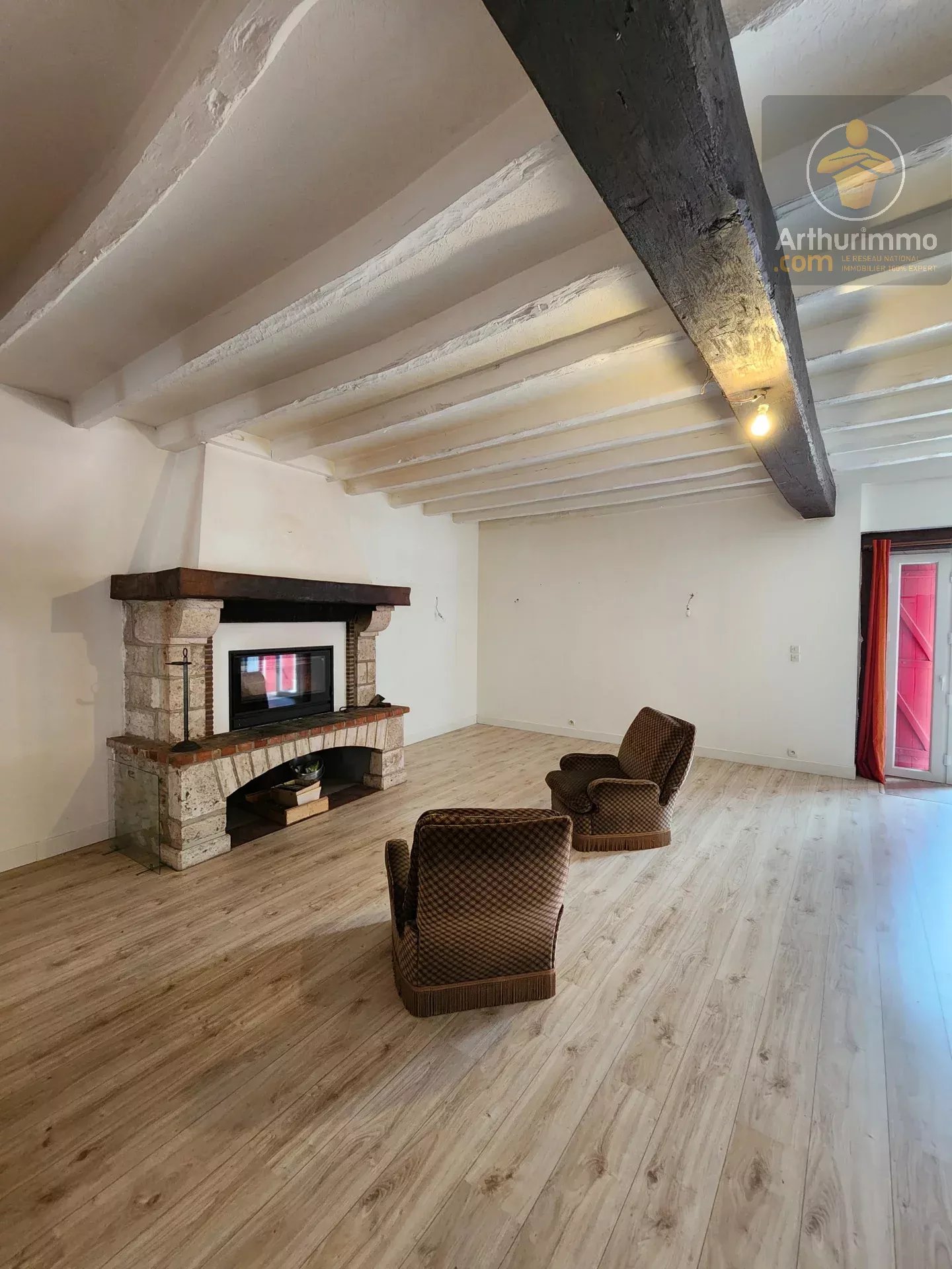 Longère Restaurée – 9 Pièces – DPE C – Jardin Paysager de 3 175 m² à Villorceau — photo 13