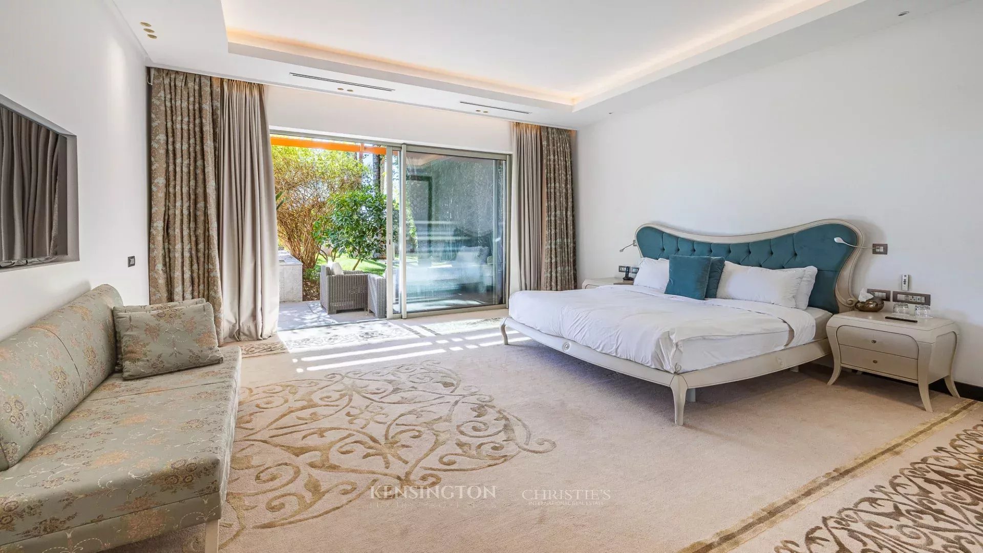 6 Bedroom Villa/Townhouse's Image 27